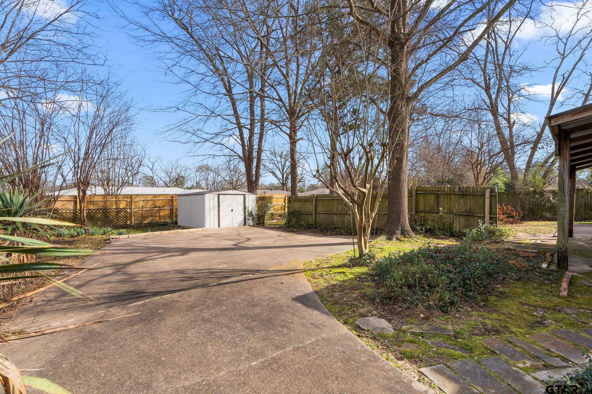 3138 Colgate Ave