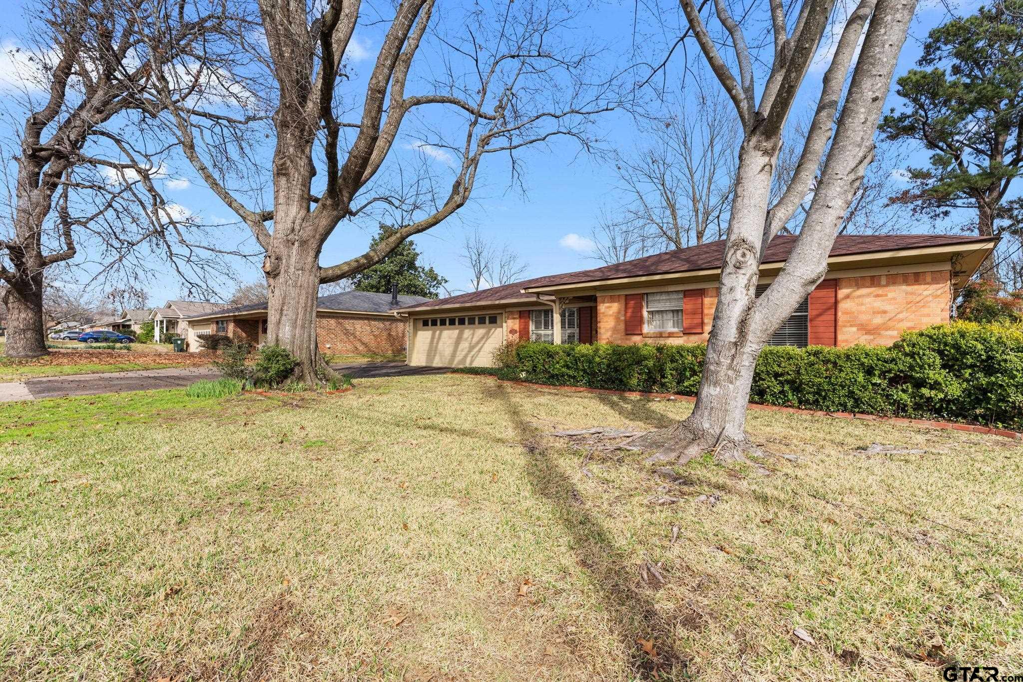 3138 Colgate Ave