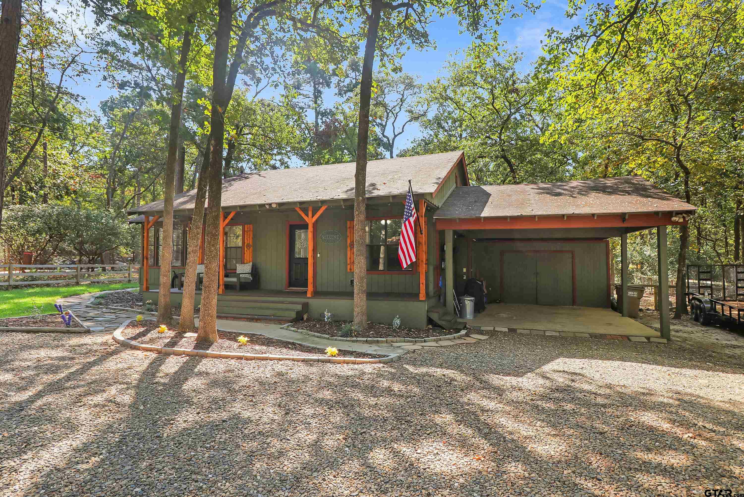 178 Magnolia
