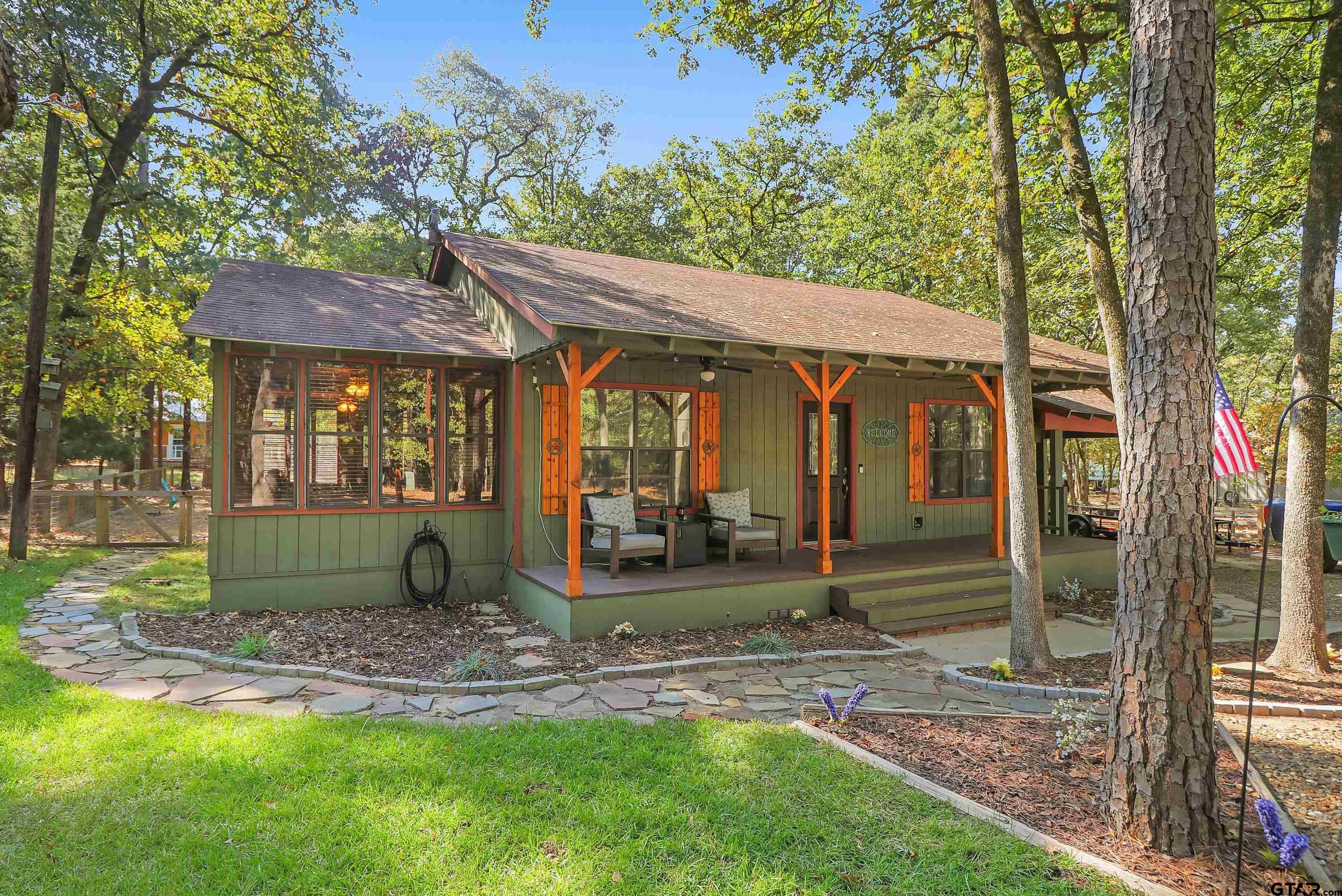 178 Magnolia
