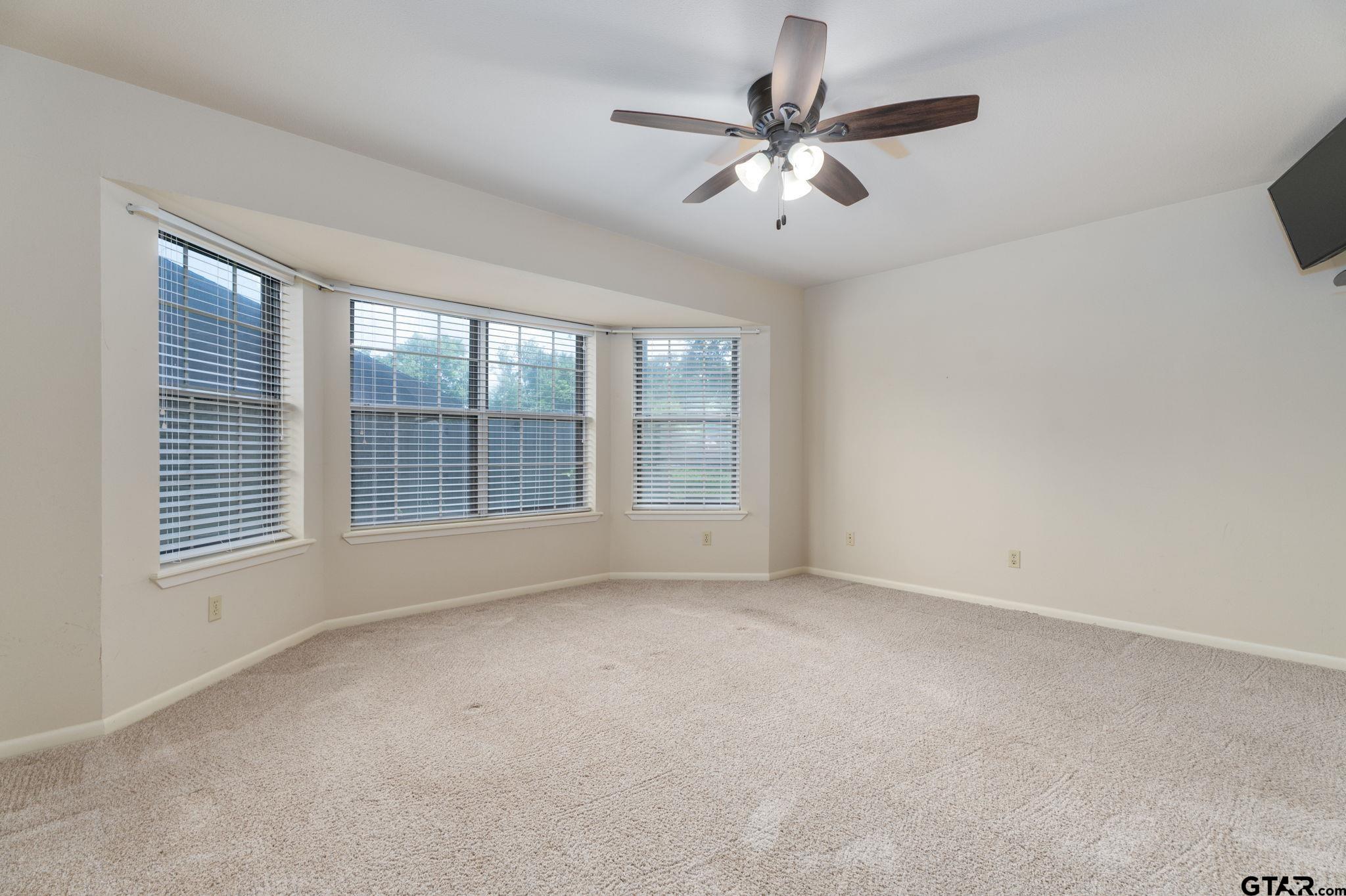 407 Gatewood Dr