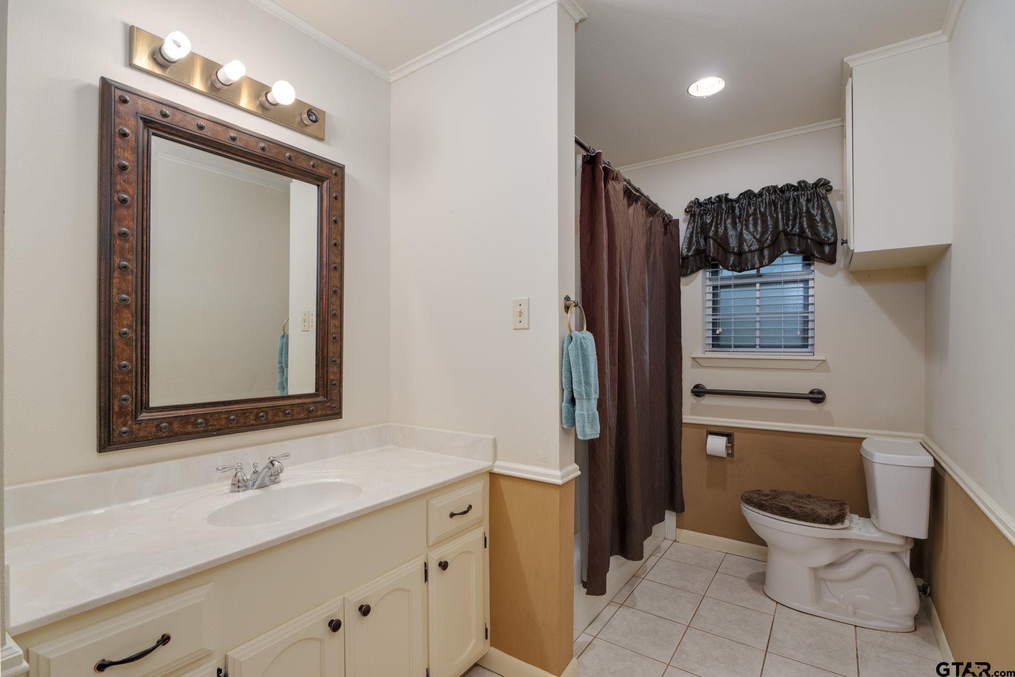 407 Gatewood Dr