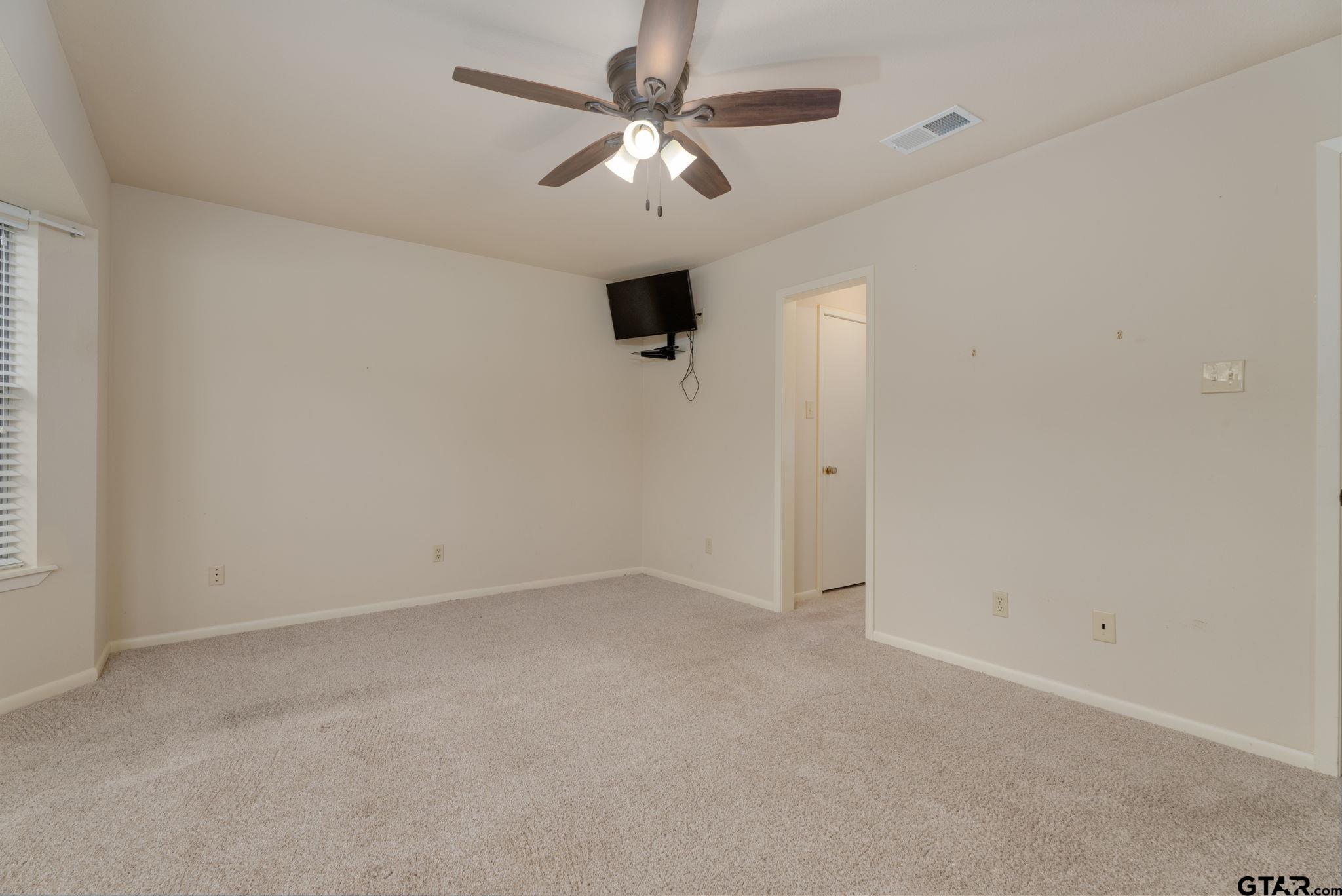407 Gatewood Dr