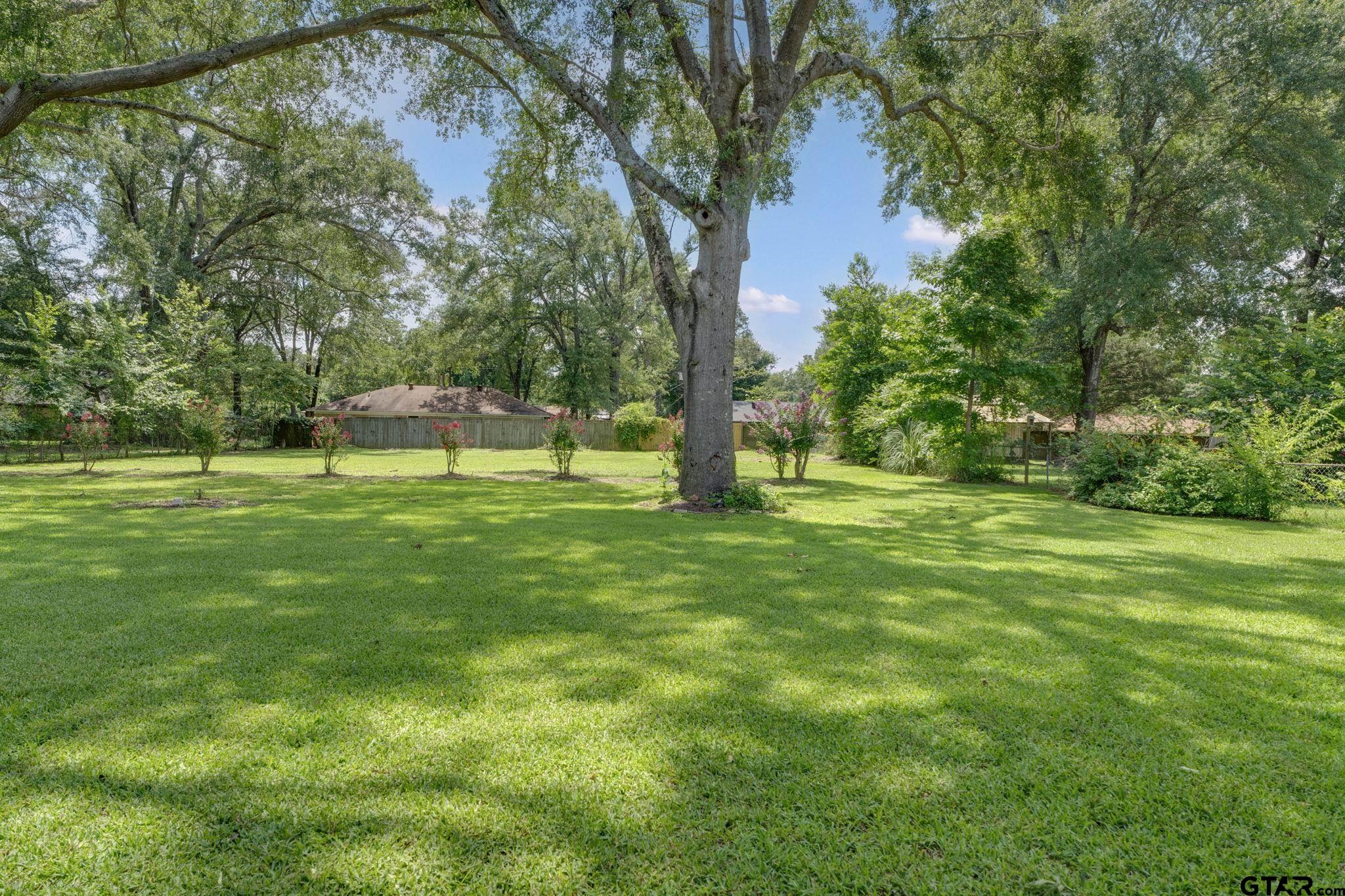 407 Gatewood Dr