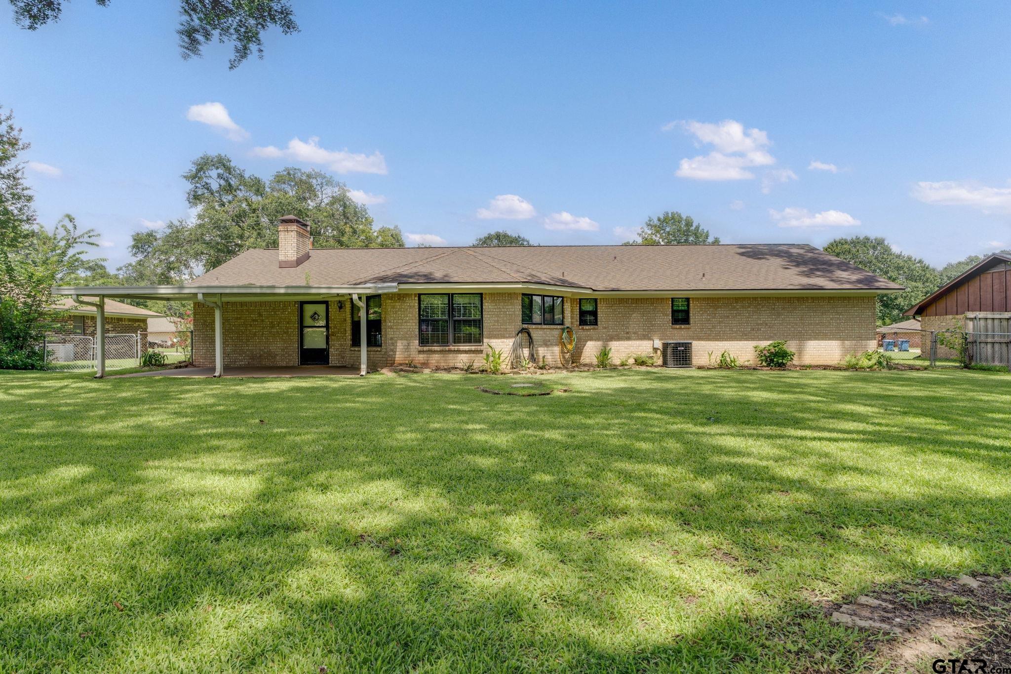 407 Gatewood Dr