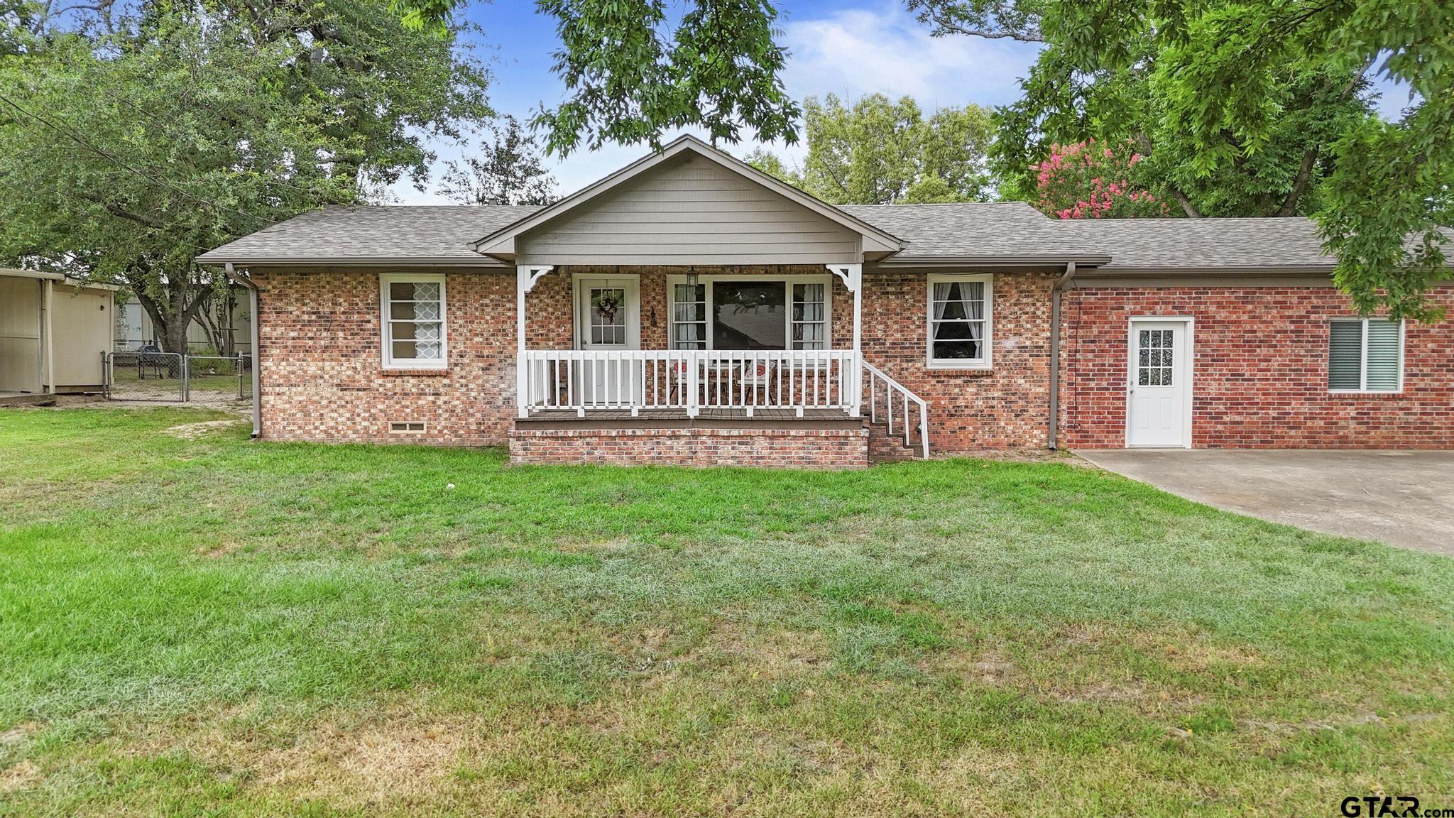 409 W South Dr