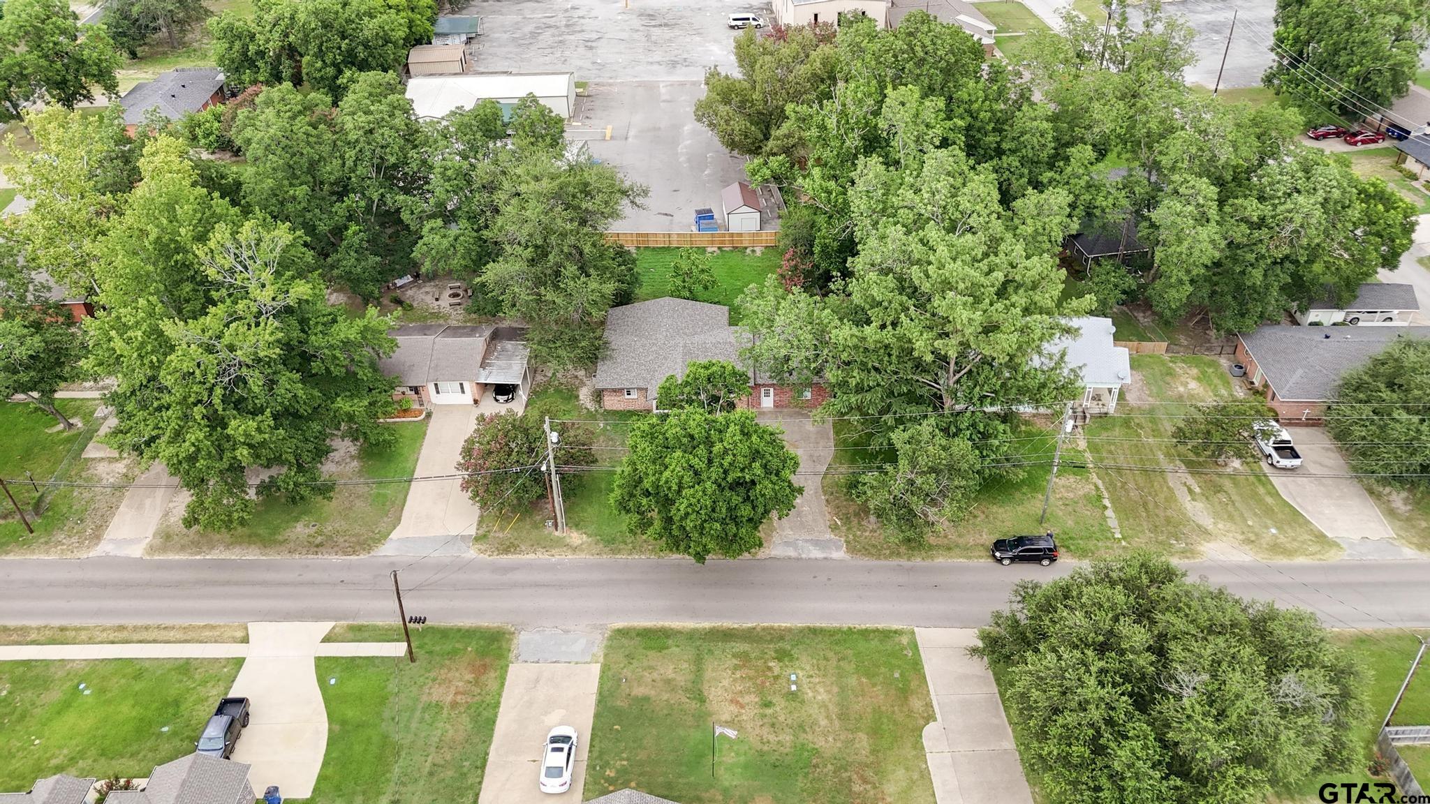 409 W South Dr