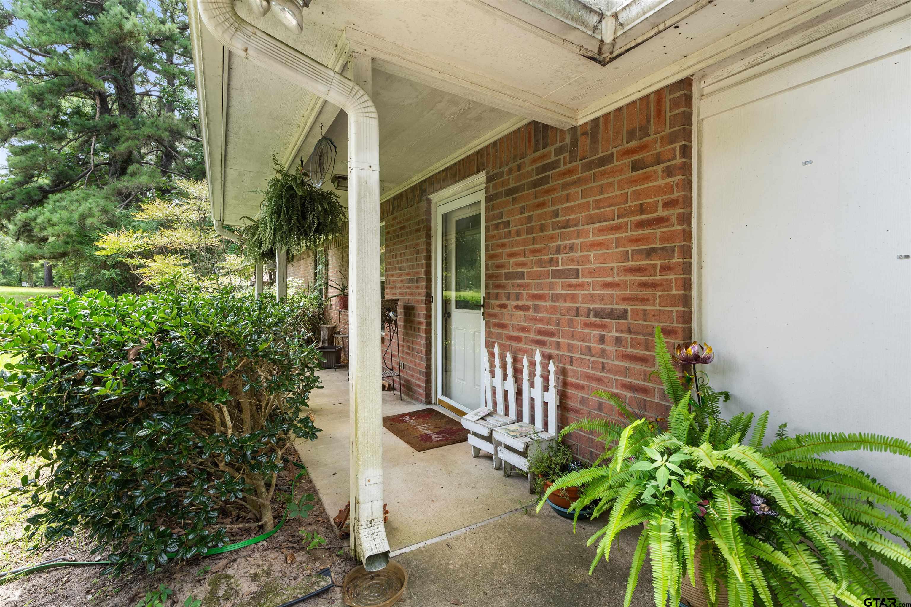 19682 County Road 2176