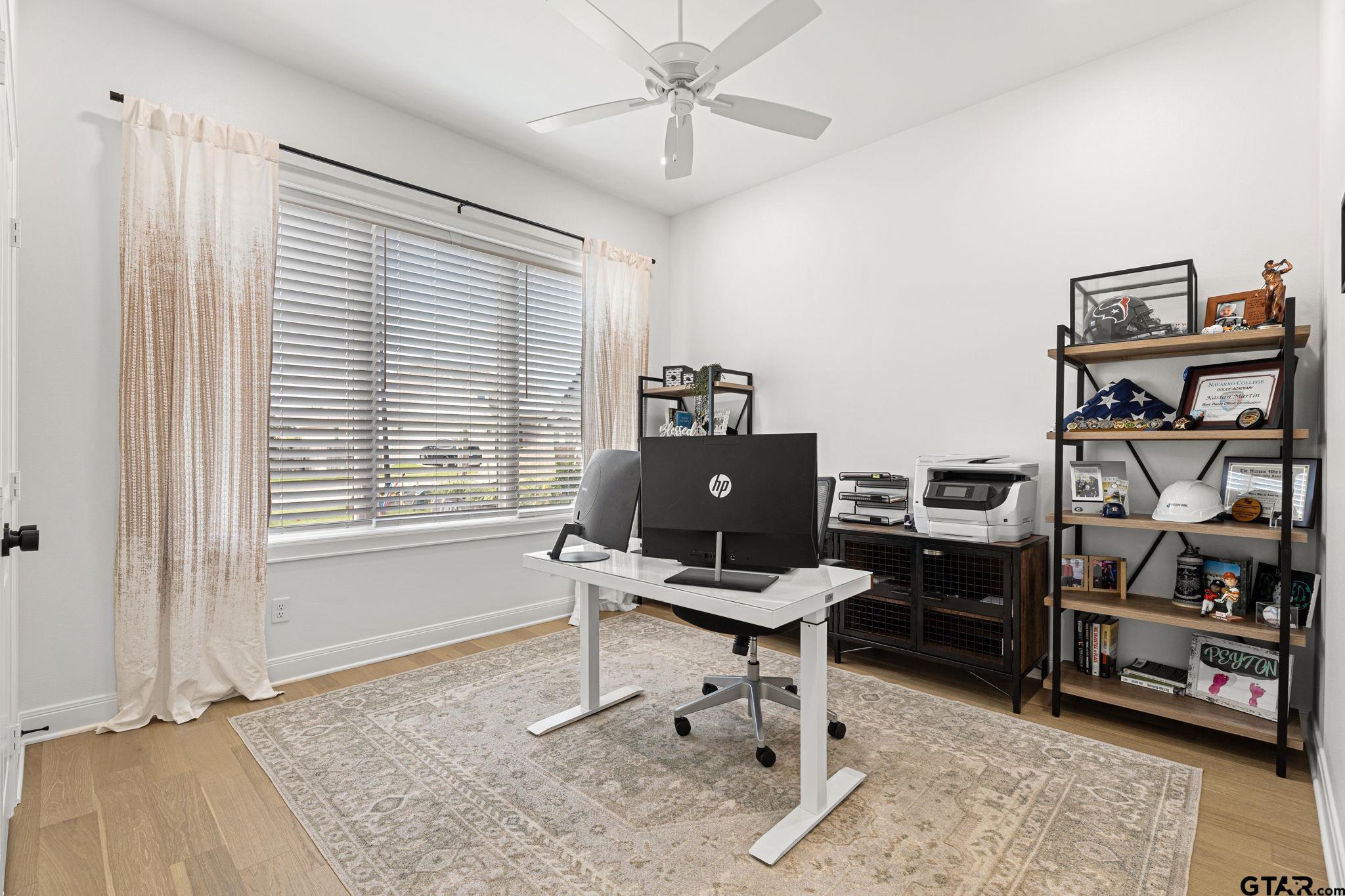 3143 Club Dr