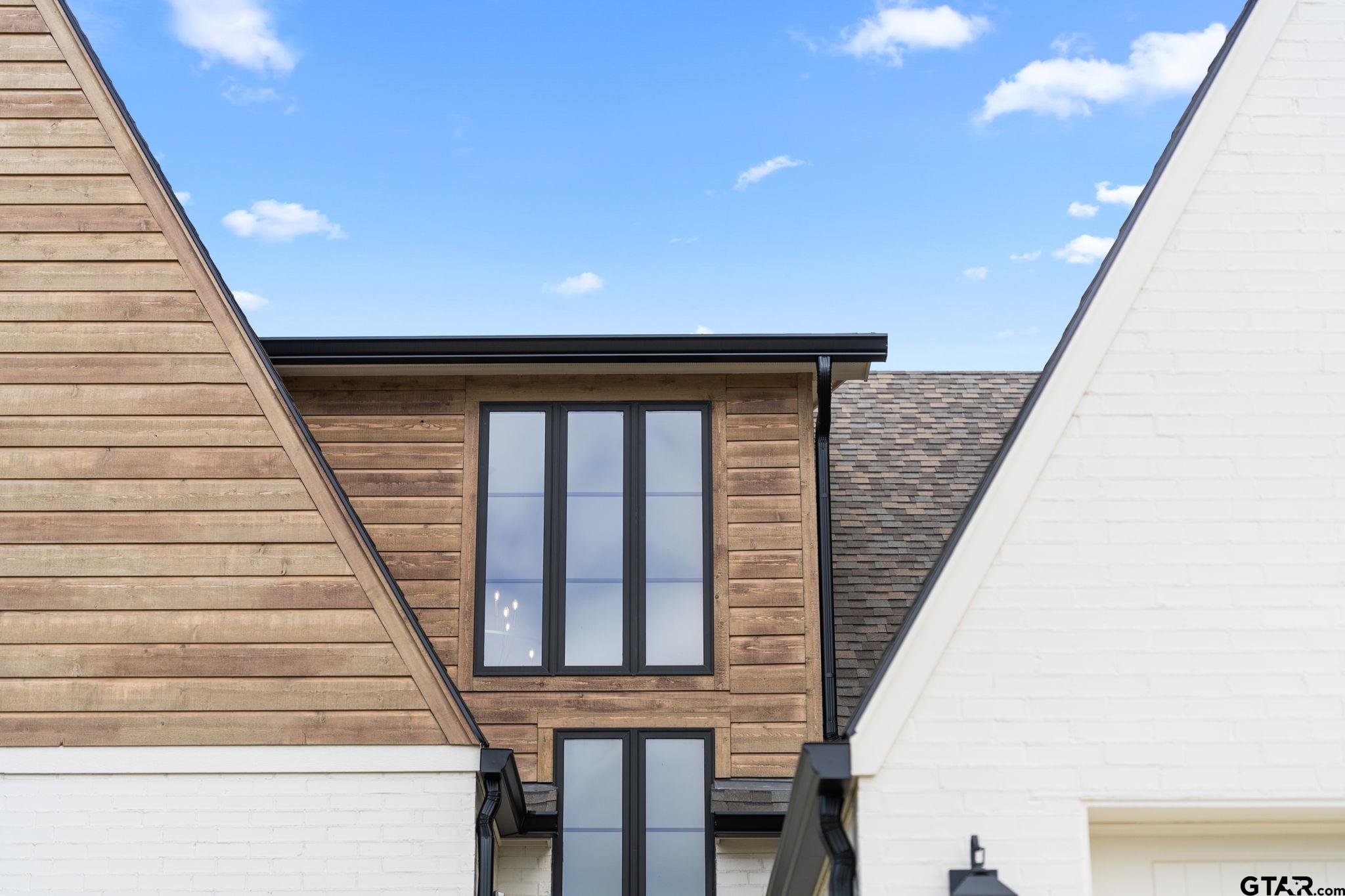 3143 Club Dr