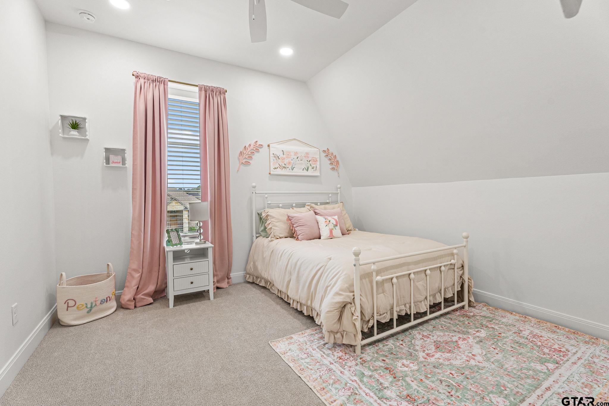 3143 Club Dr