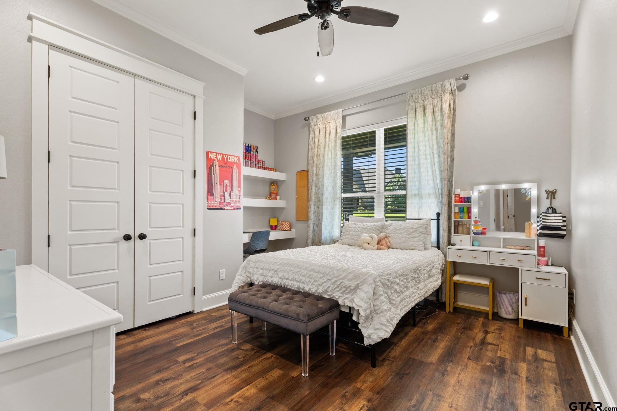 211 Bush Buck Way
