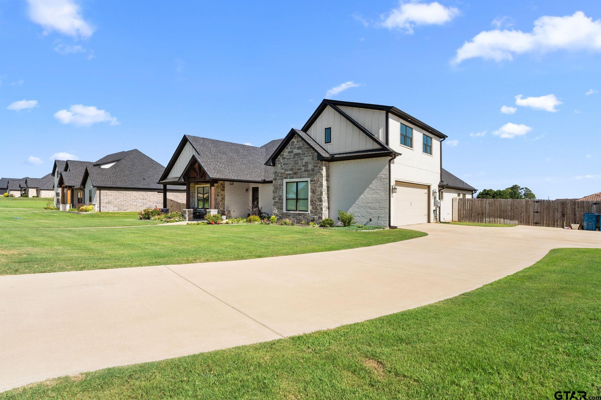 211 Bush Buck Way