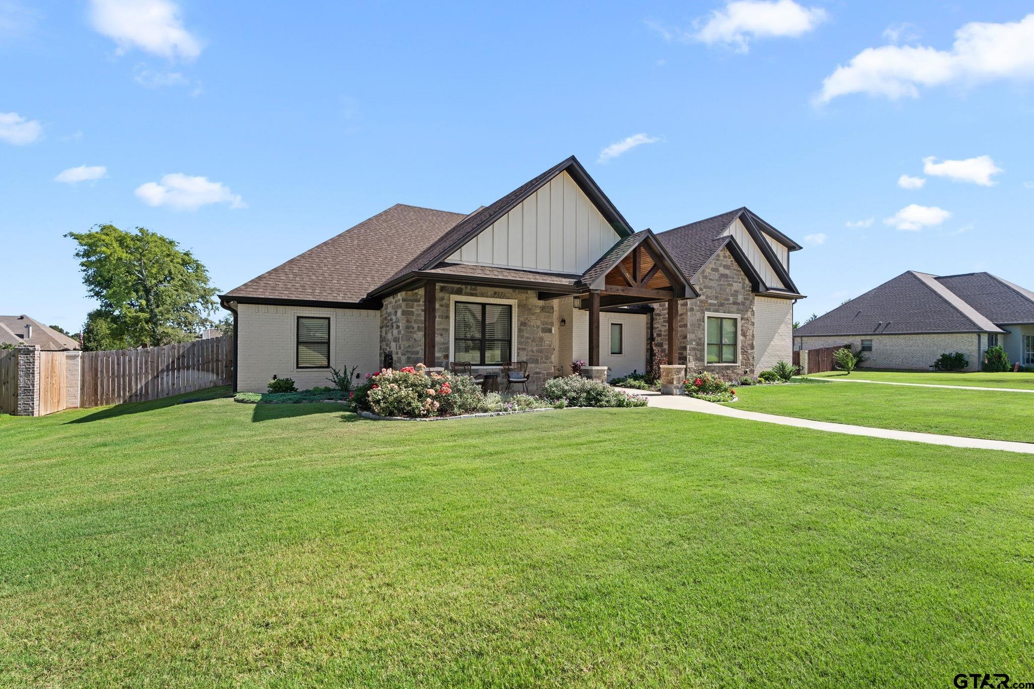 211 Bush Buck Way