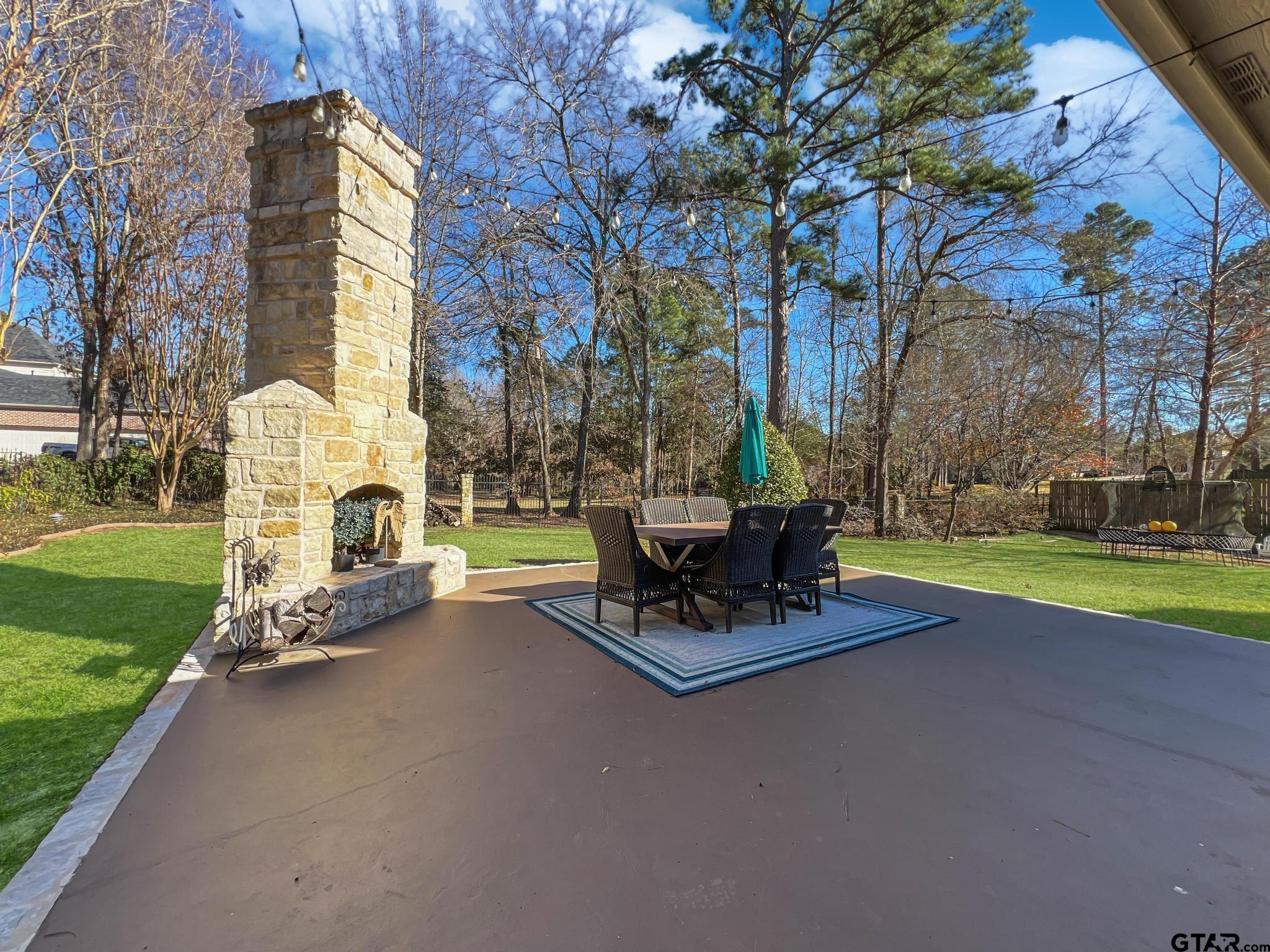 7010 Cherryhill Dr