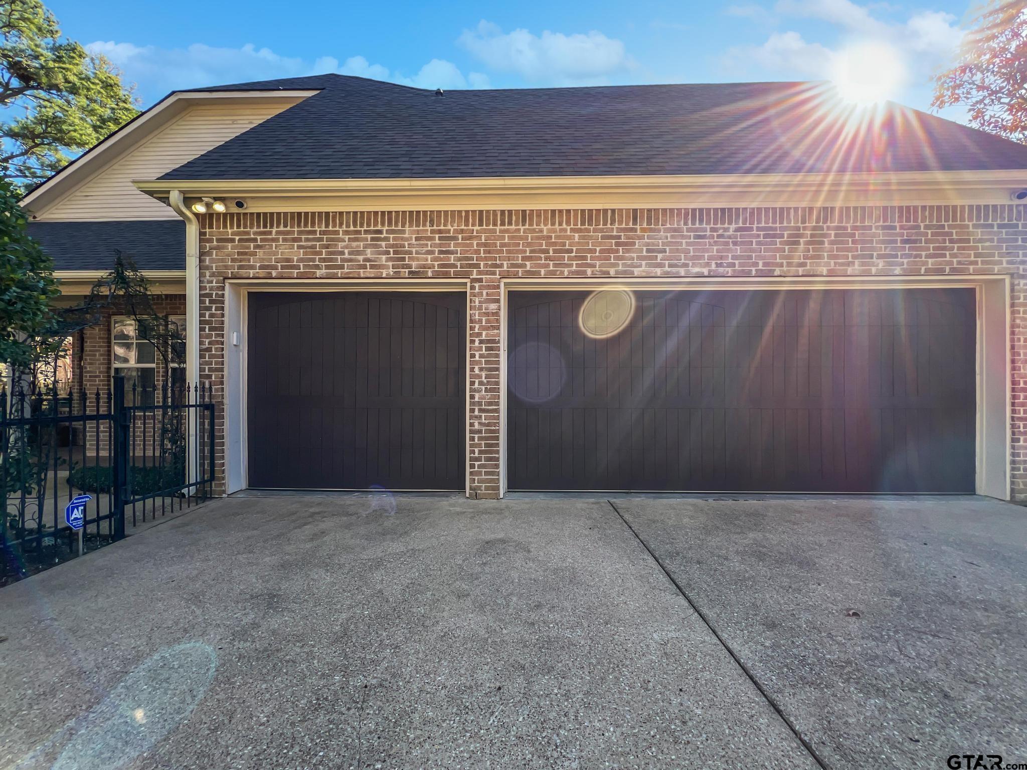 7010 Cherryhill Dr