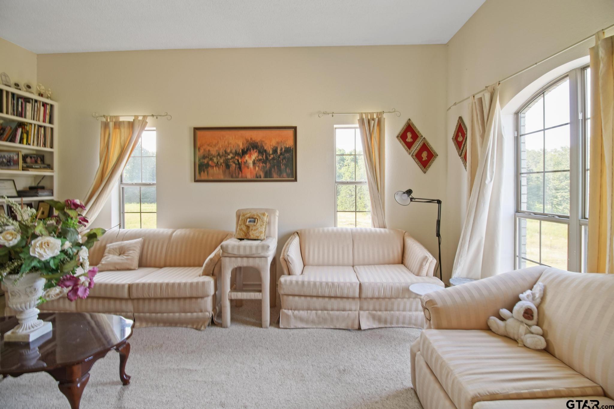 18186 County Road 2195