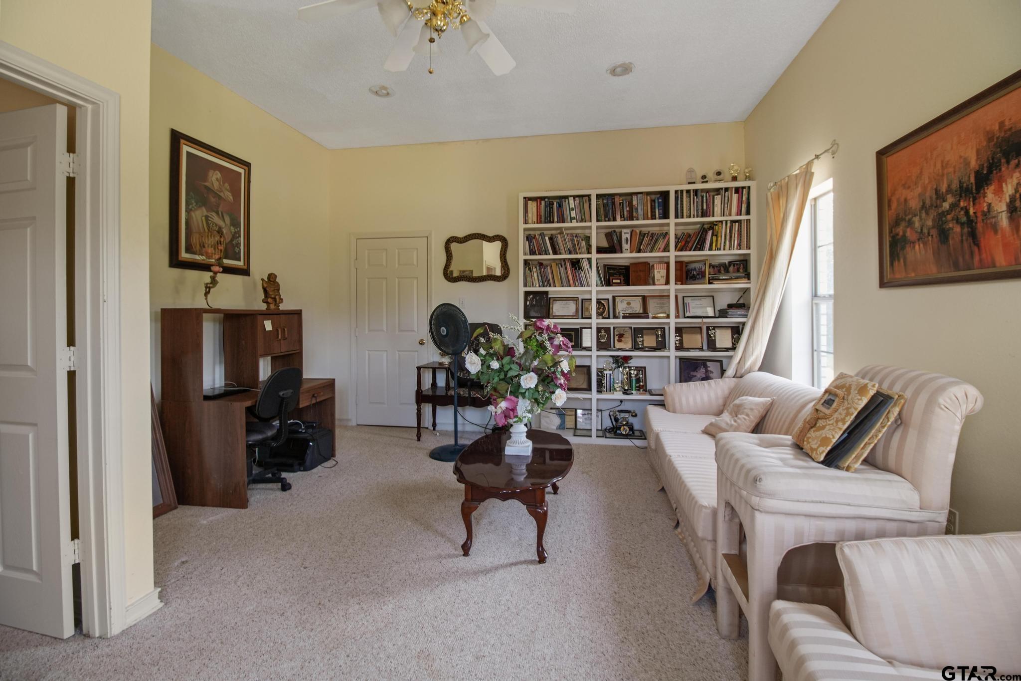 18186 County Road 2195