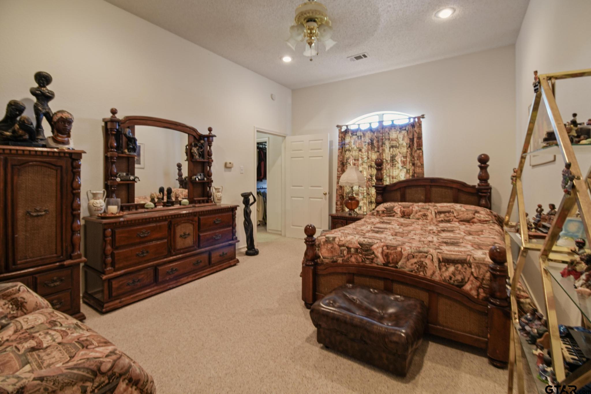 18186 County Road 2195