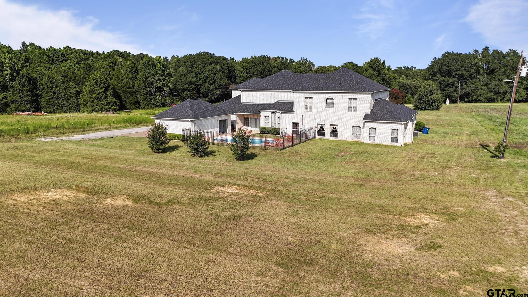 18186 County Road 2195