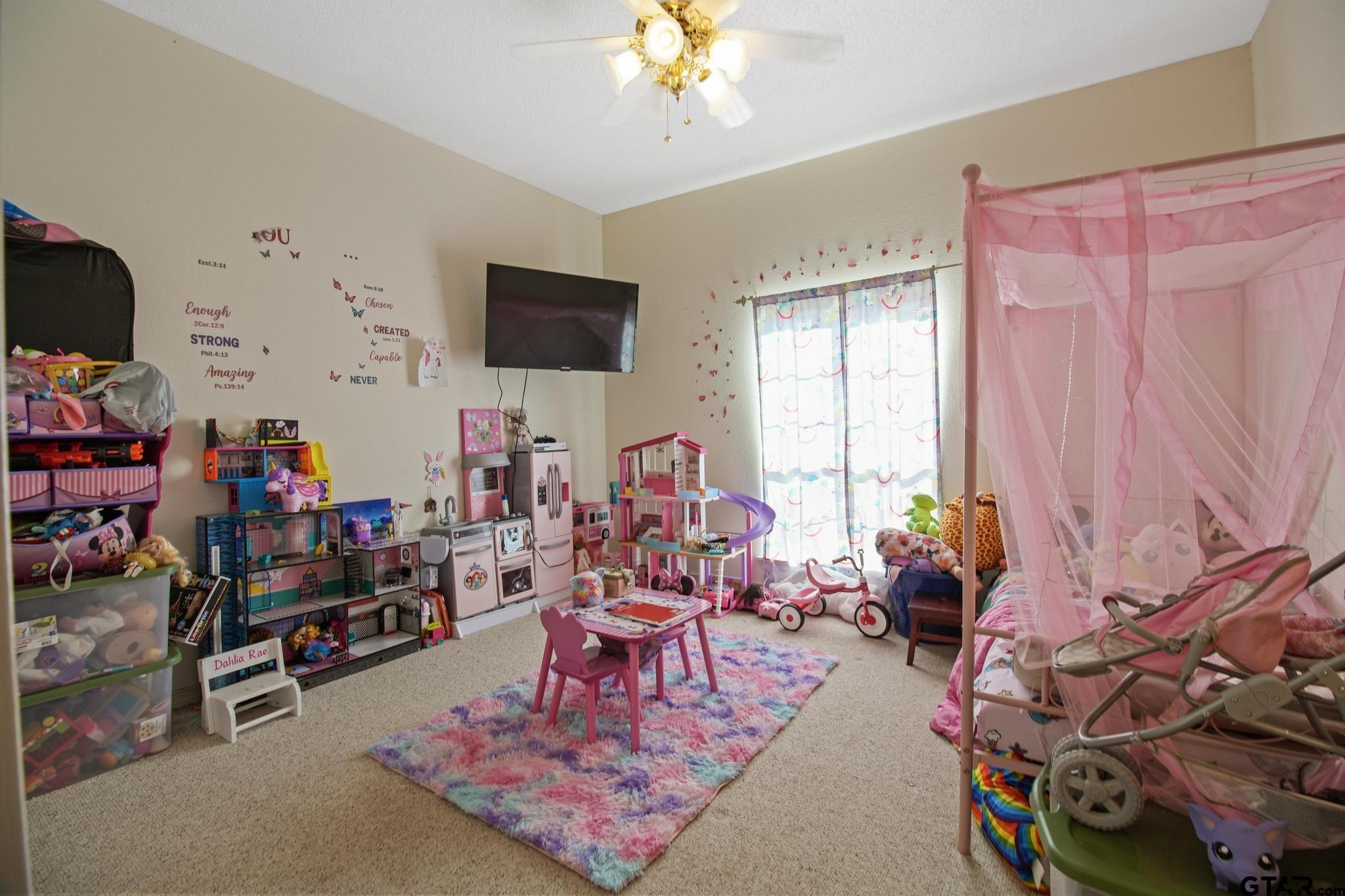 18186 County Road 2195