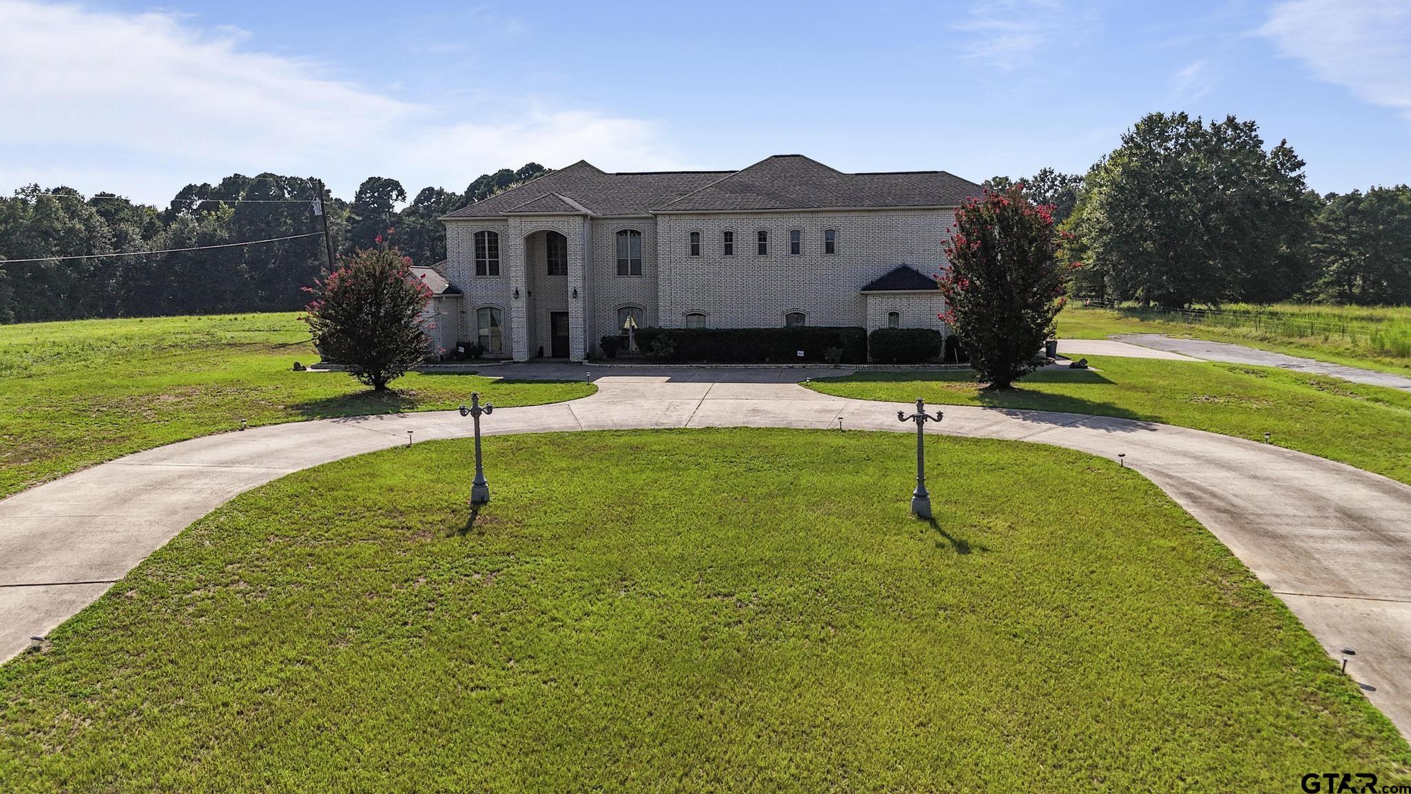 18186 County Road 2195
