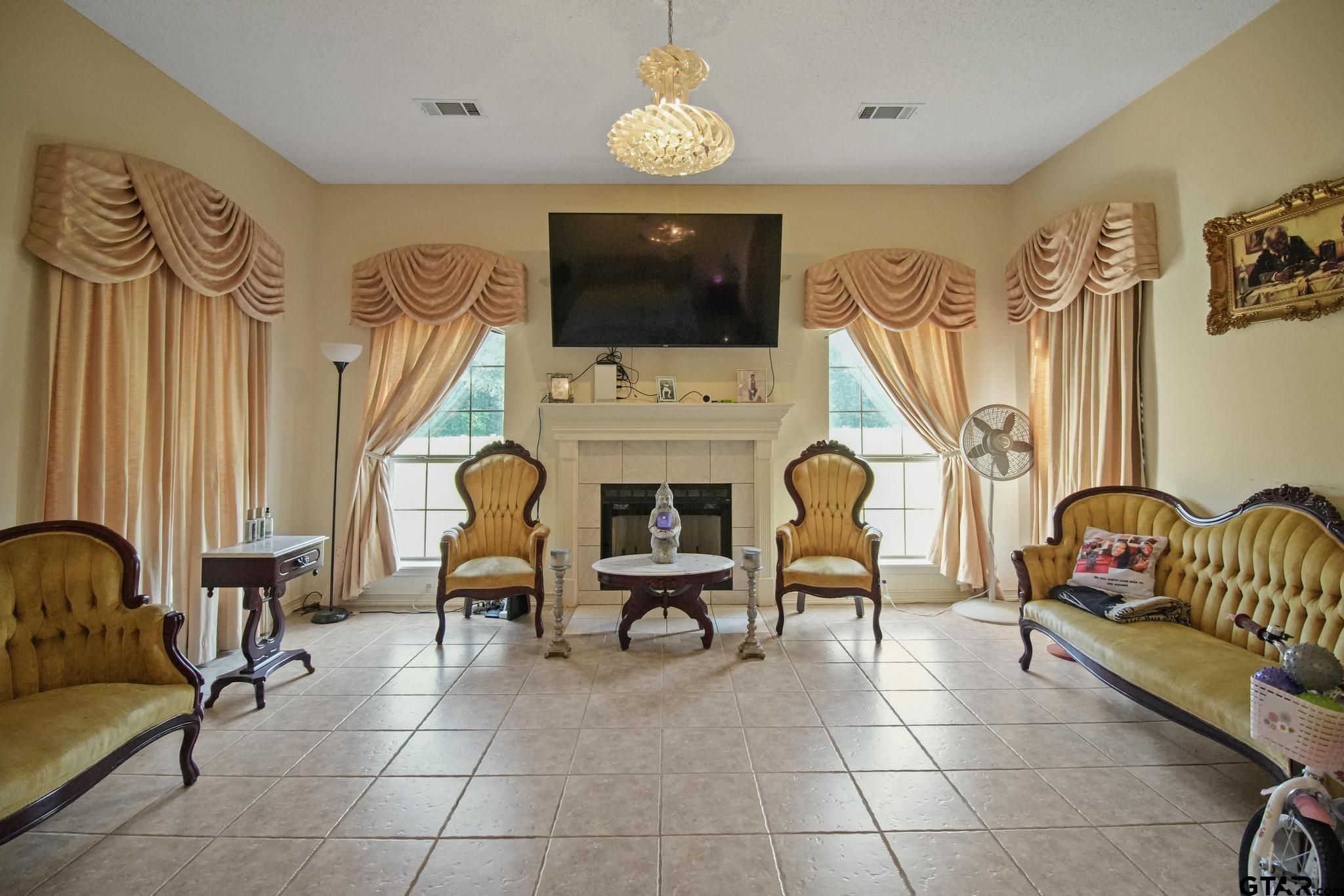 18186 County Road 2195