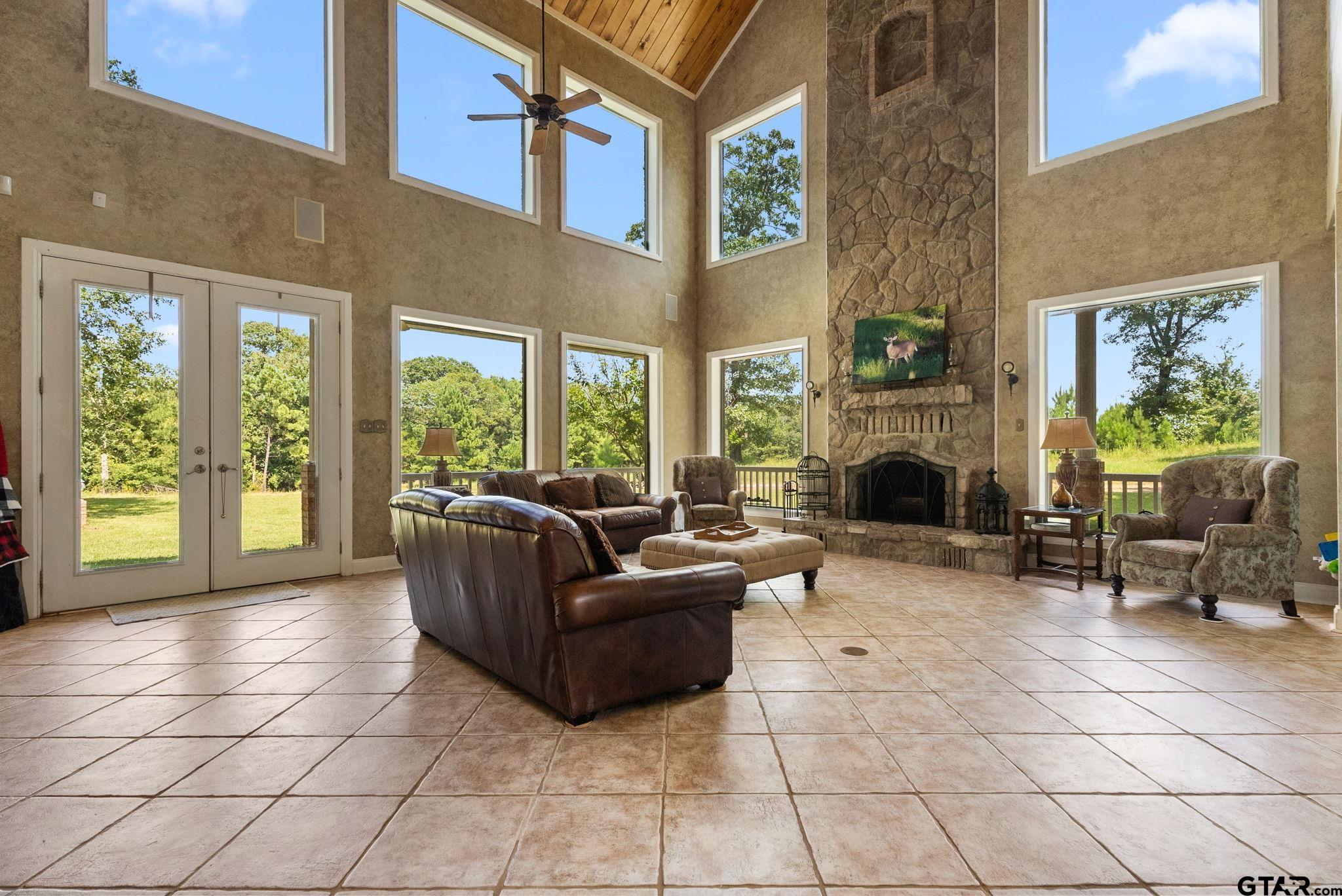 9040 County Road 3600