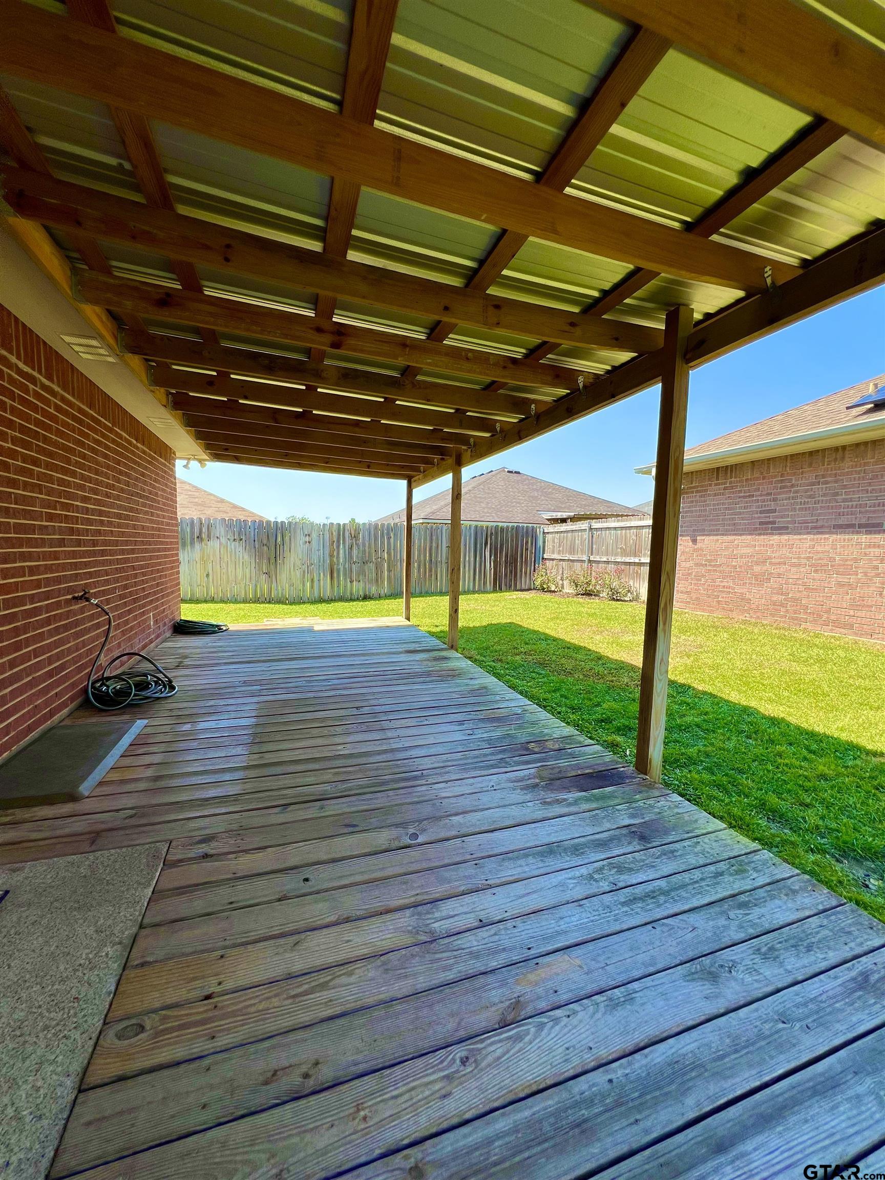 1124 Woodlands Park Dr.