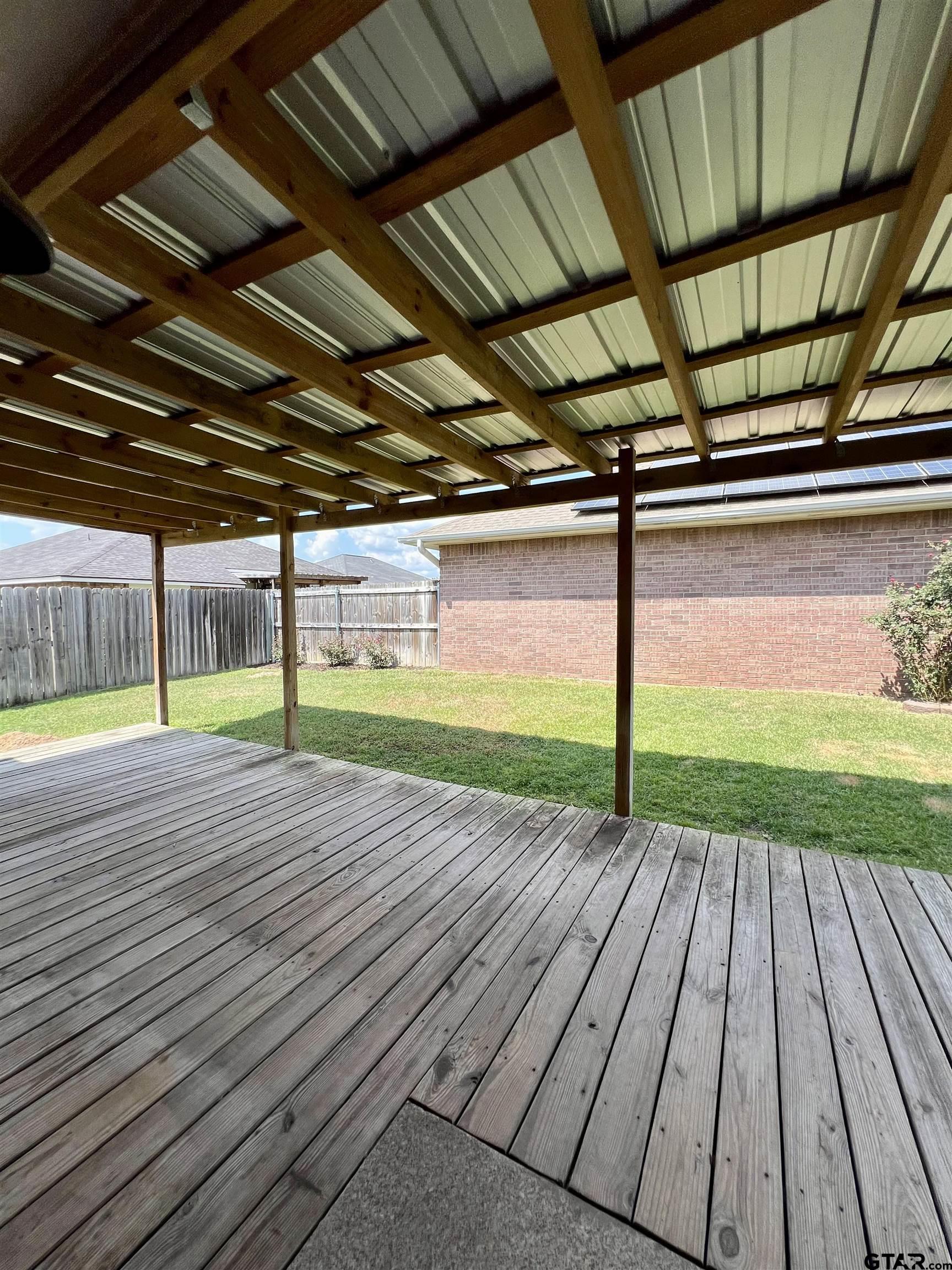 1124 Woodlands Park Dr.