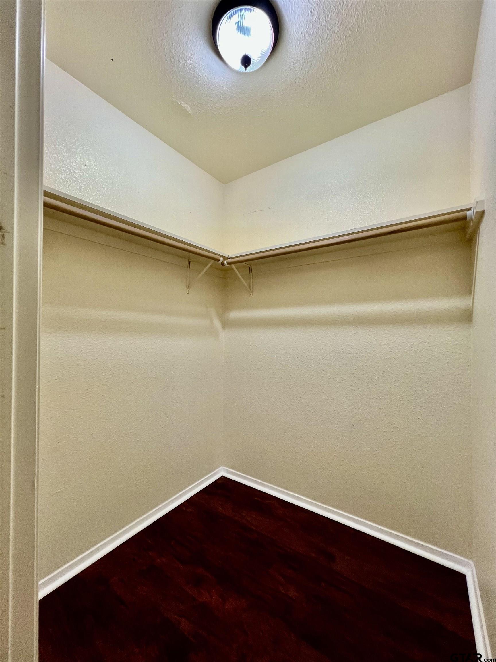 1124 Woodlands Park Dr.