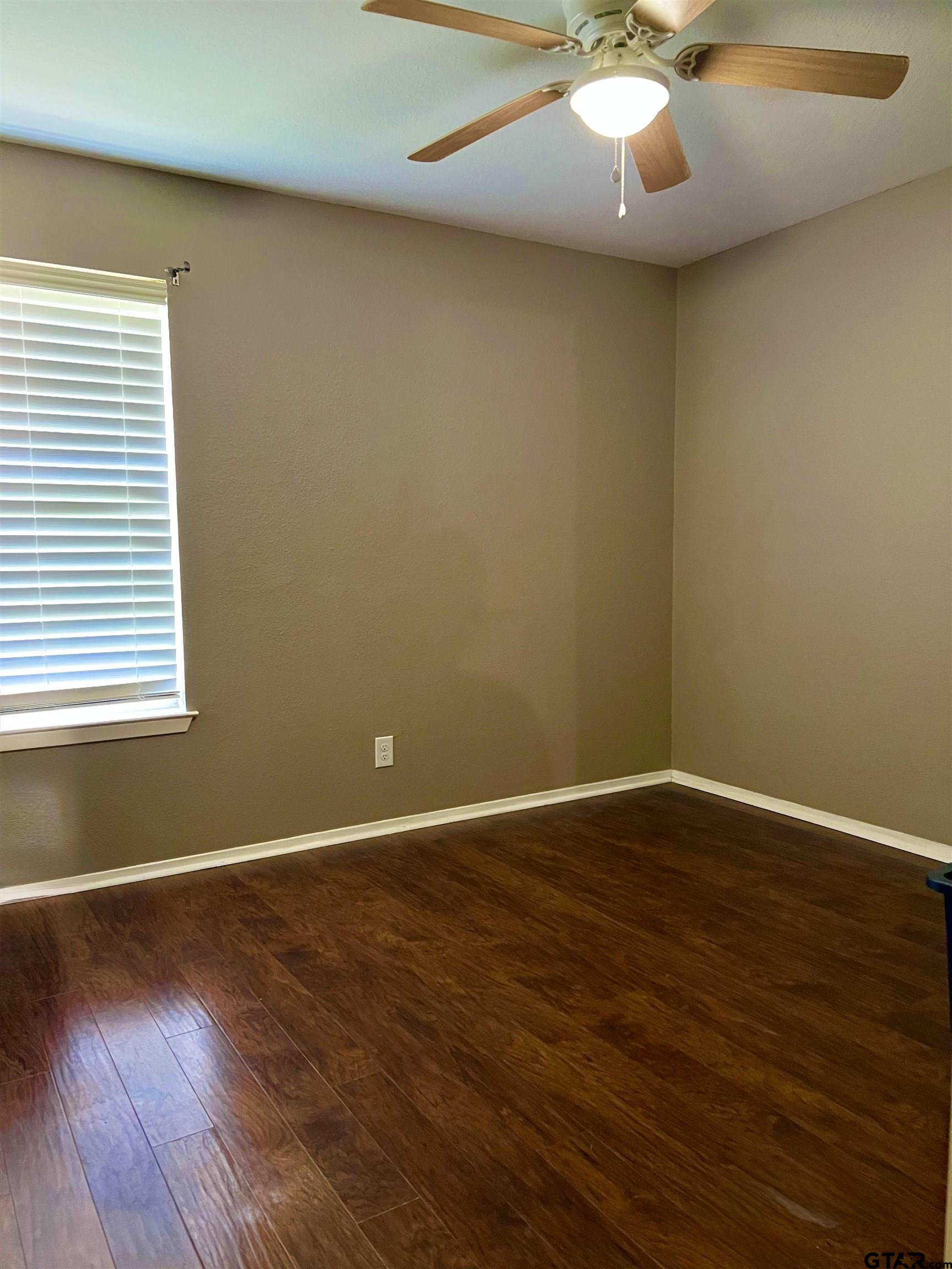 1124 Woodlands Park Dr.