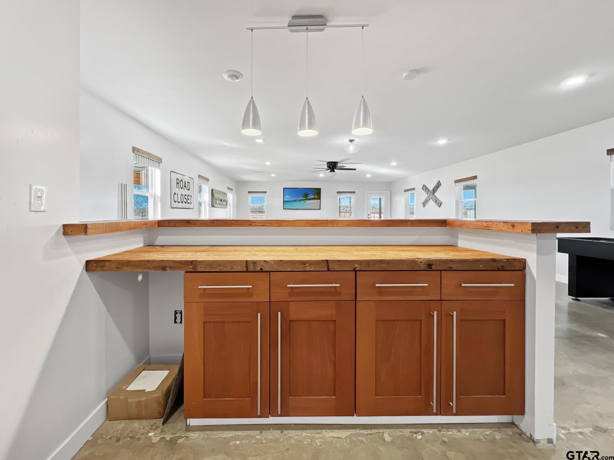 1210 VZ County Road 2316