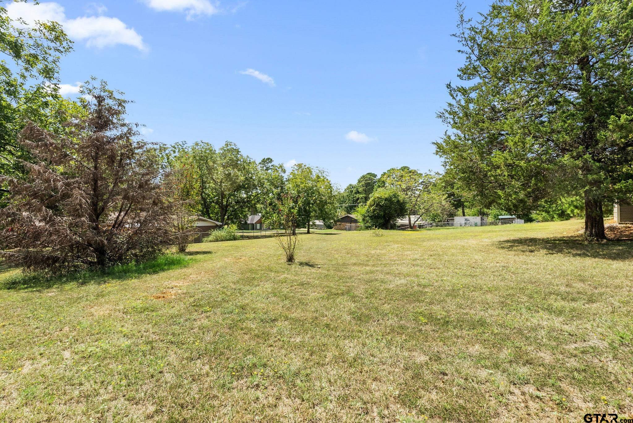 203 Pecan St
