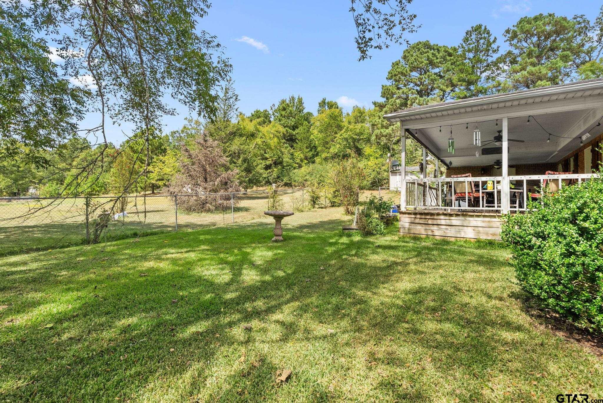 203 Pecan St
