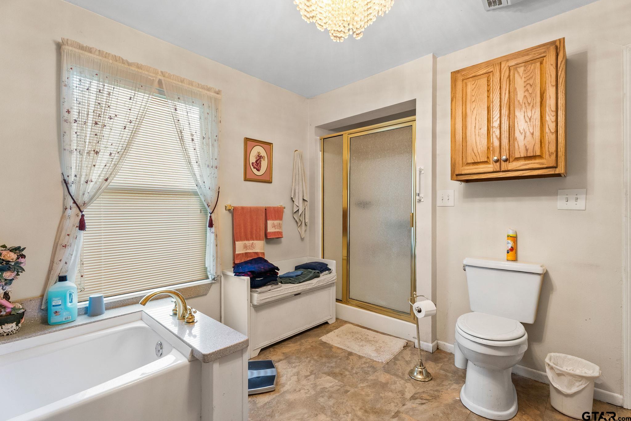 203 Pecan St