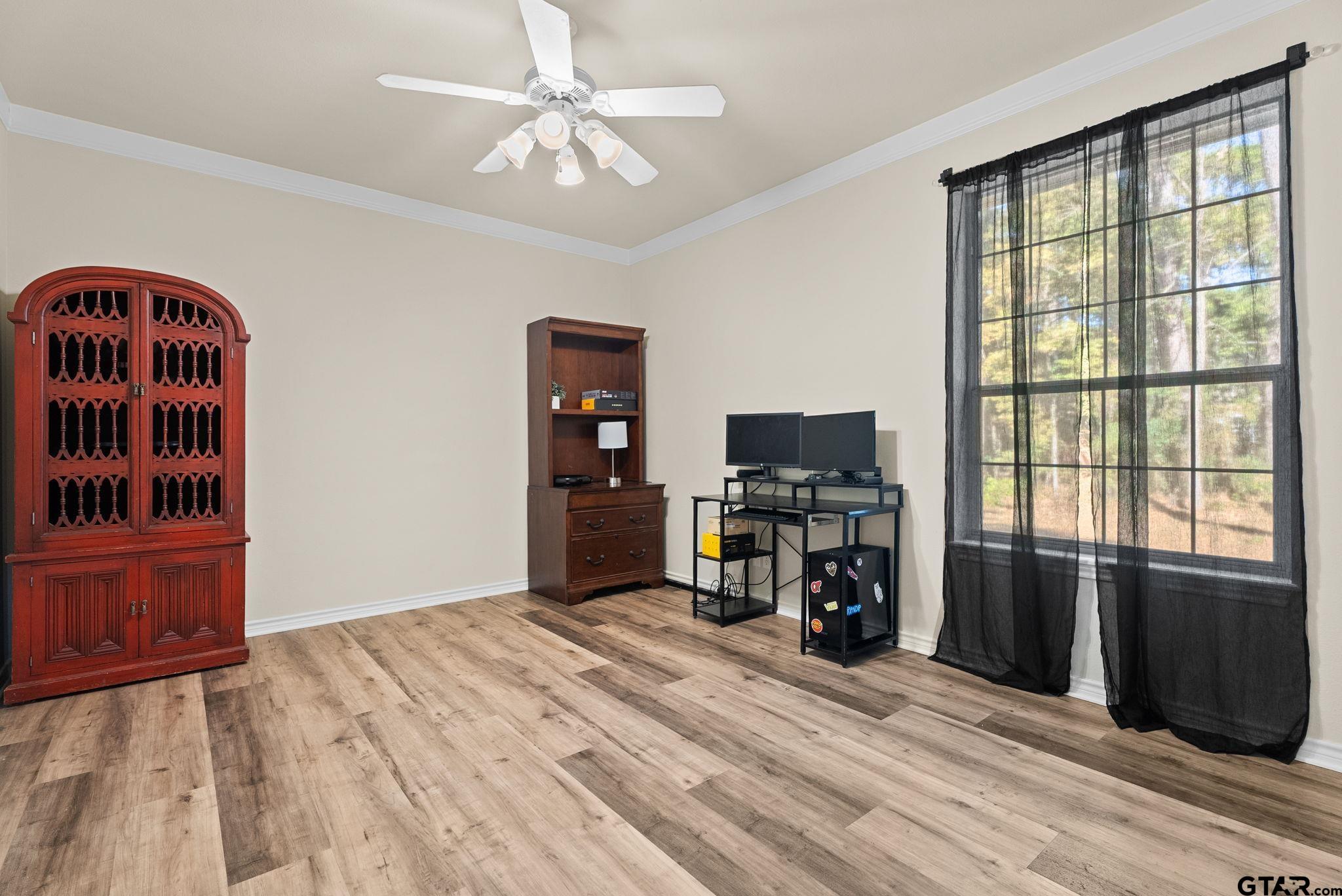 18406 Clear Lake