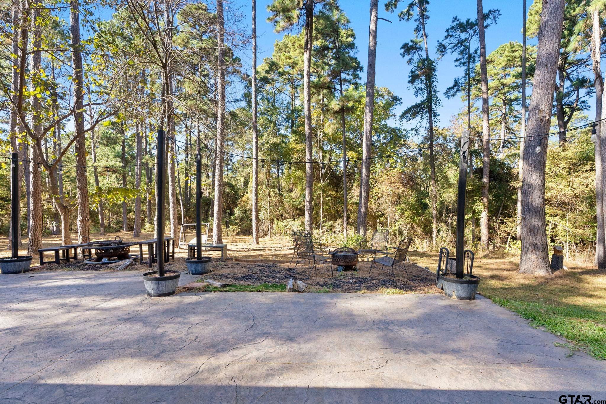 18406 Clear Lake