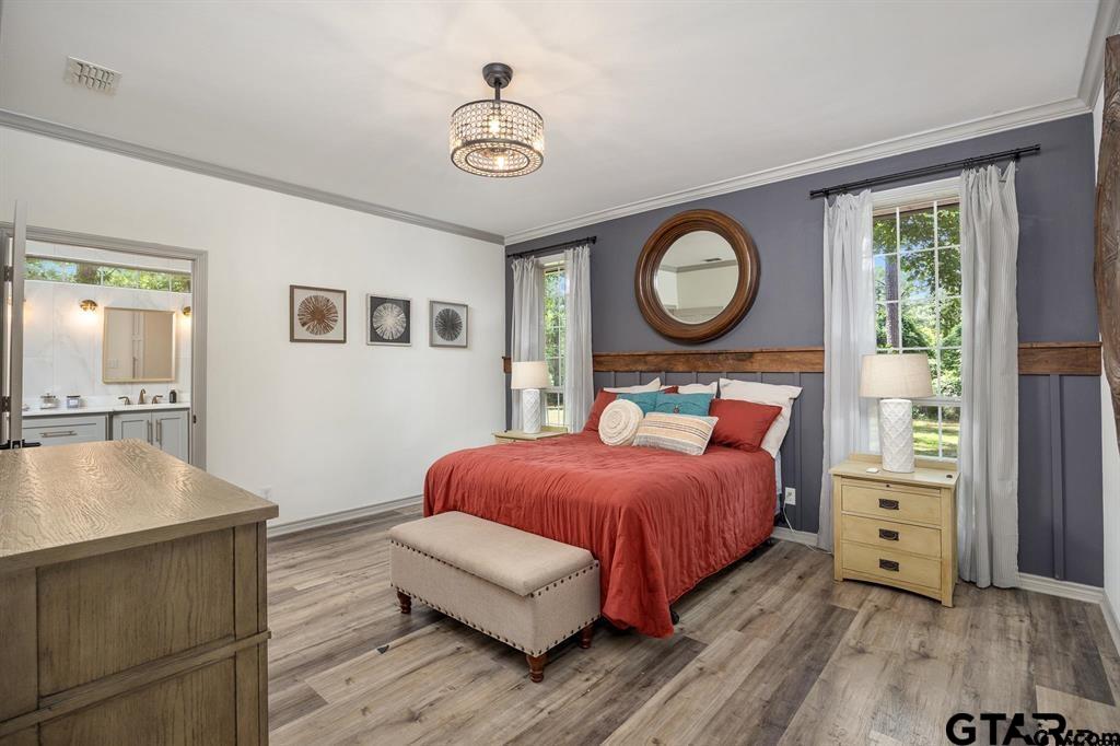 18406 Clear Lake