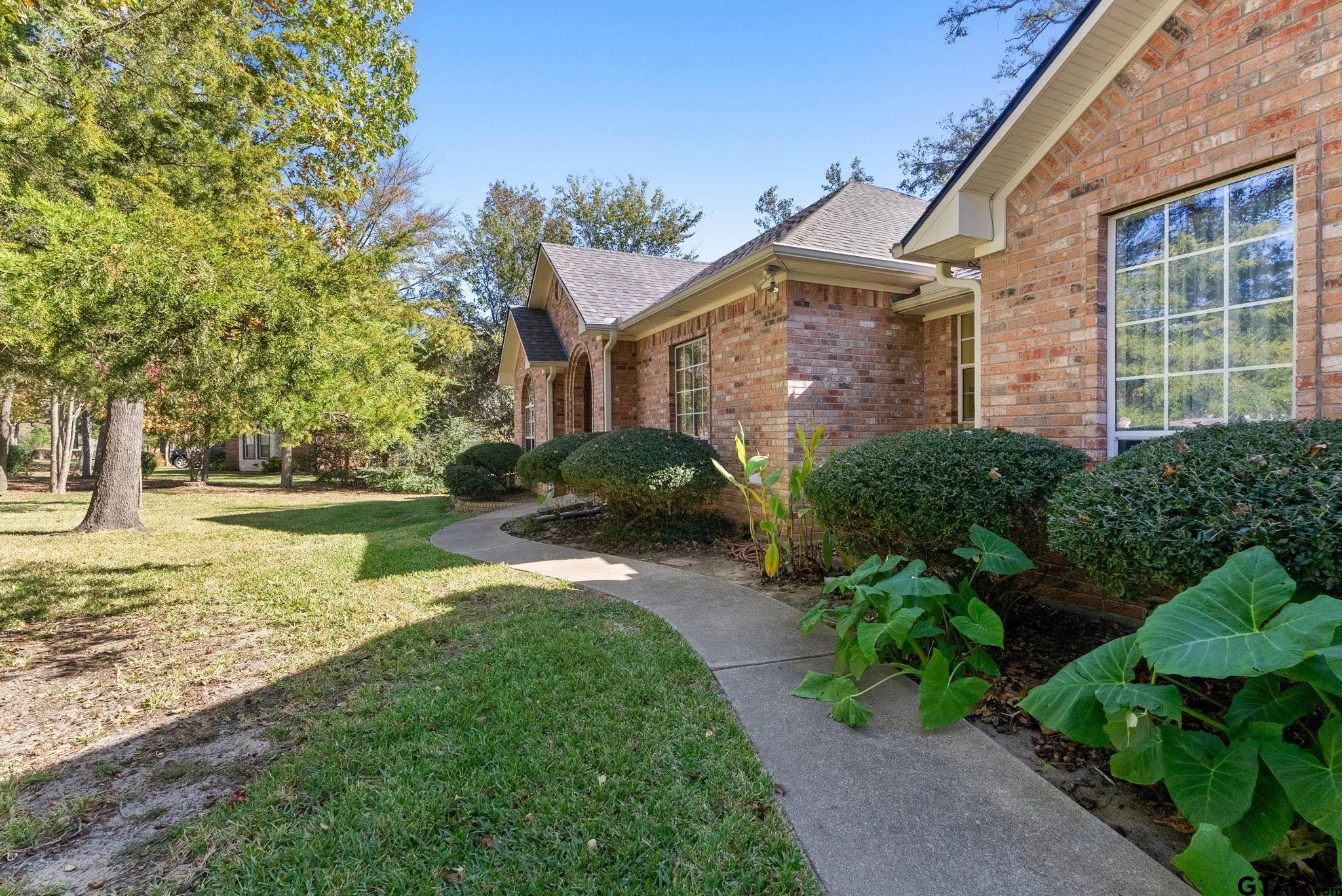 12900 Winding Oak