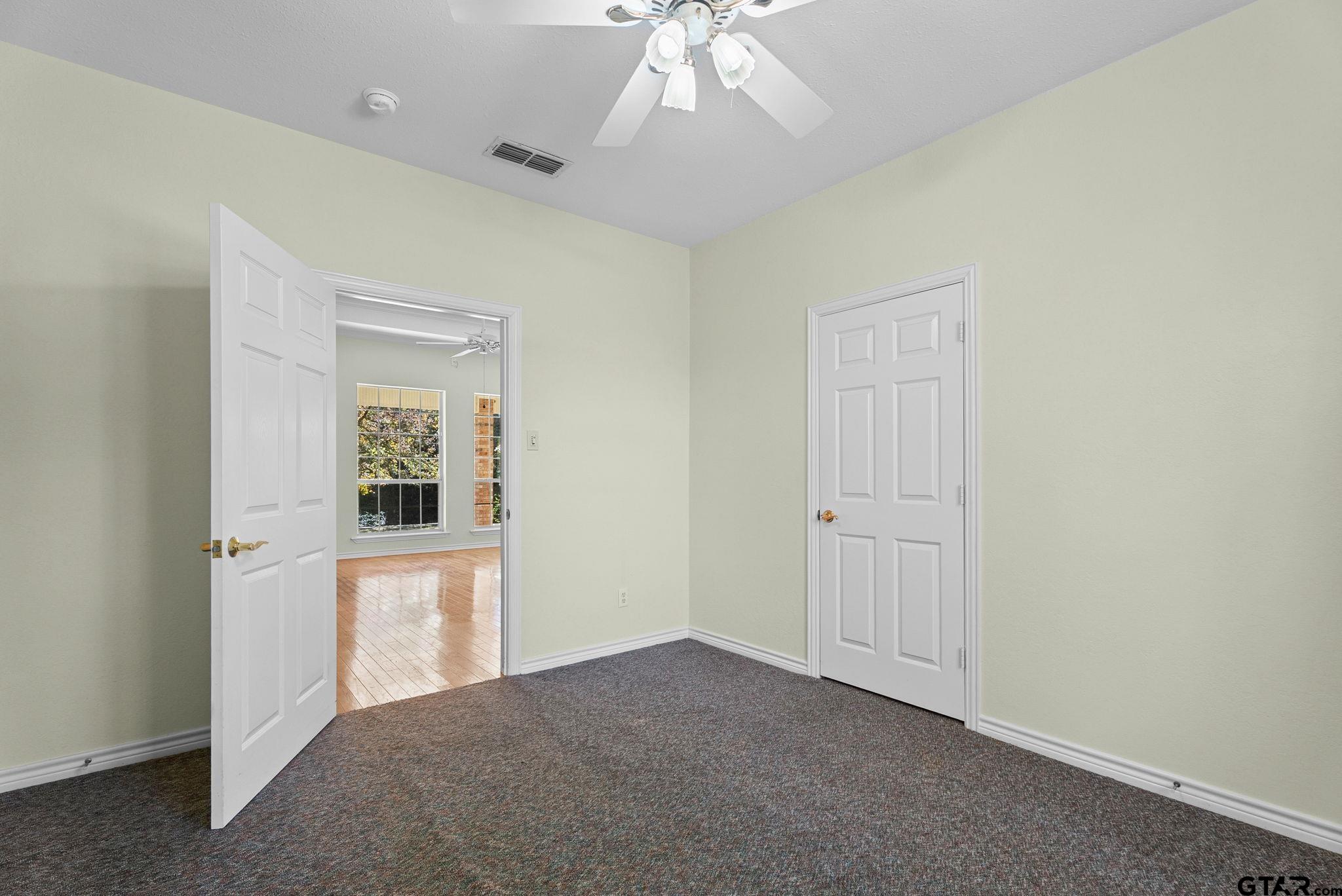 12900 Winding Oak