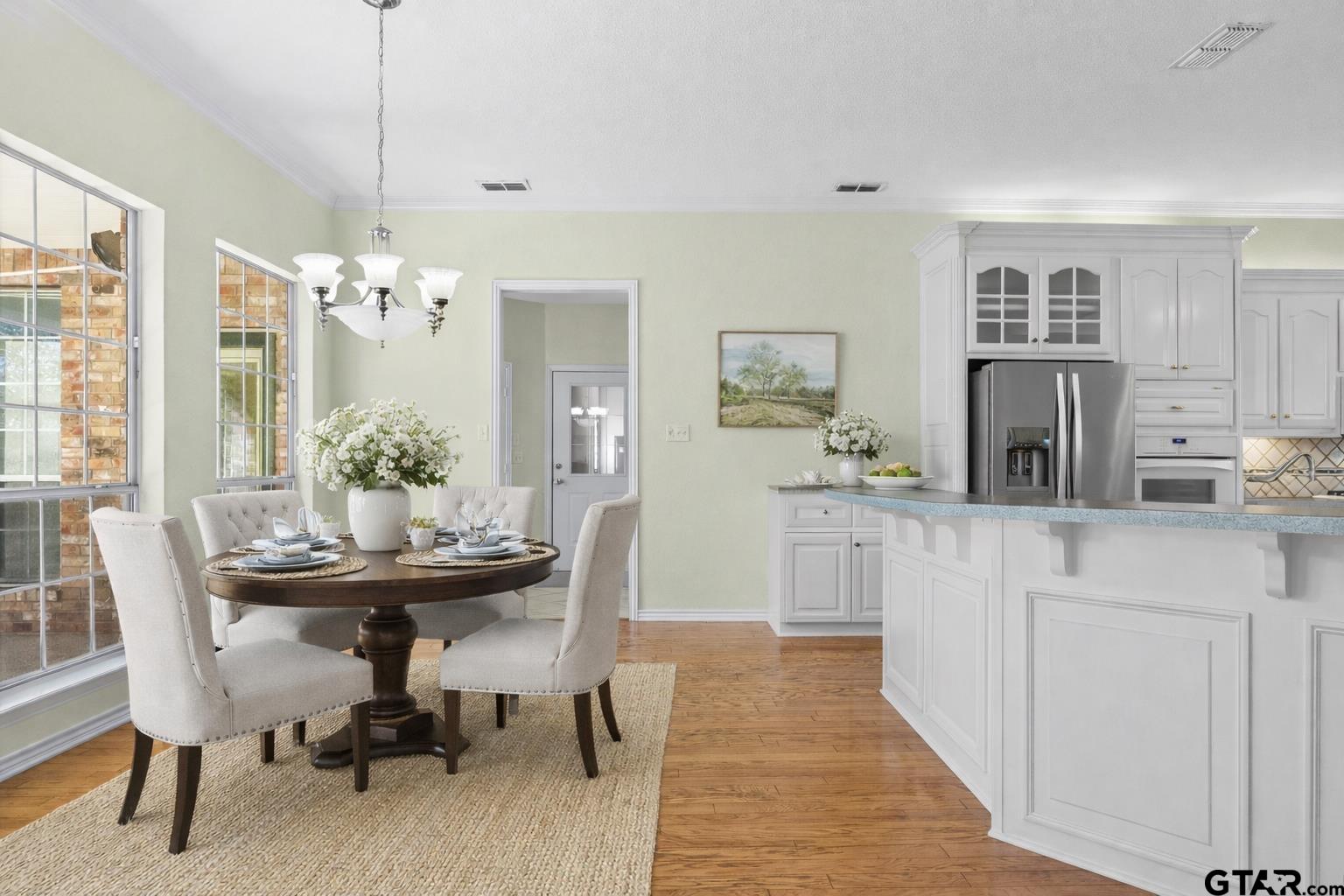 12900 Winding Oak