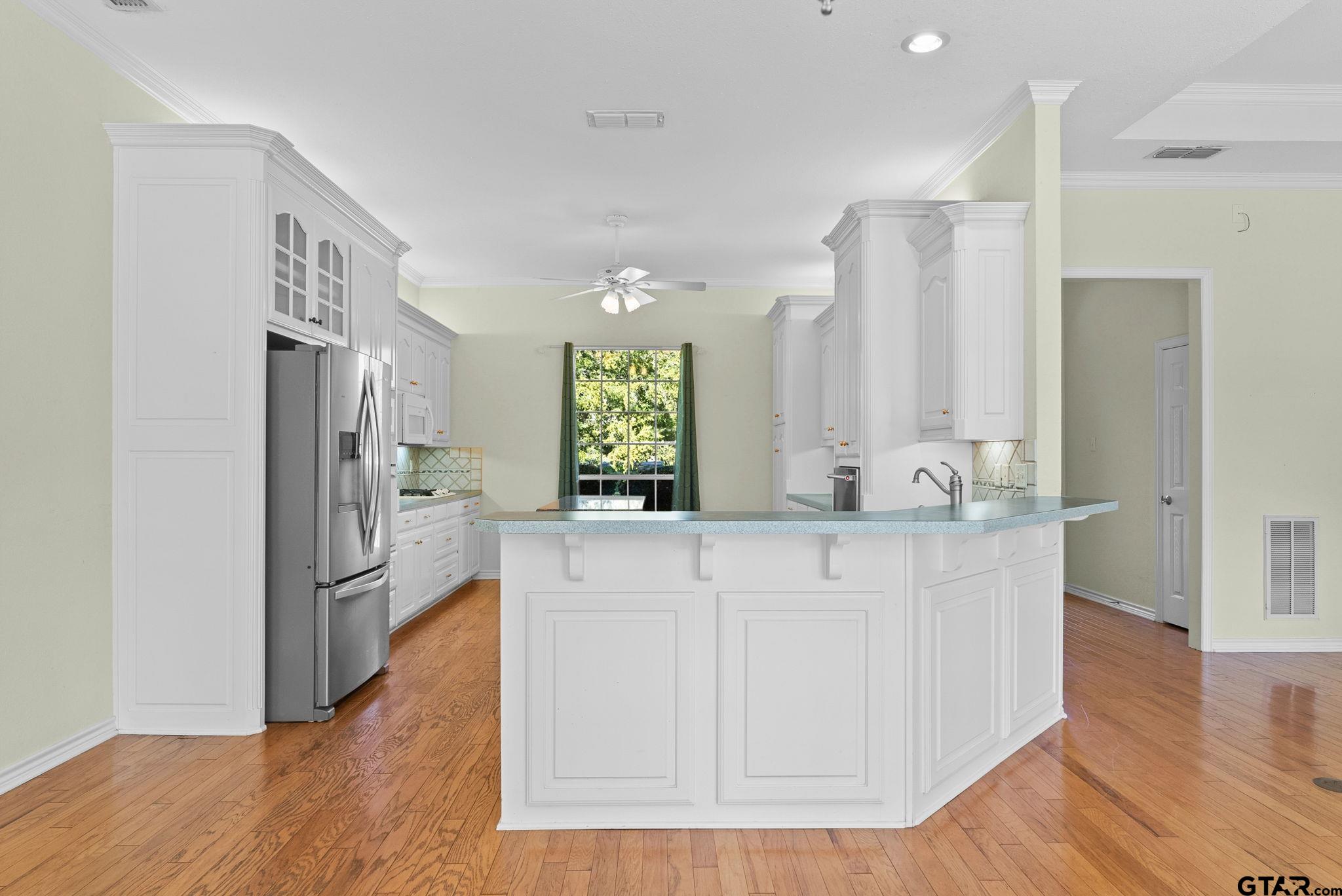 12900 Winding Oak