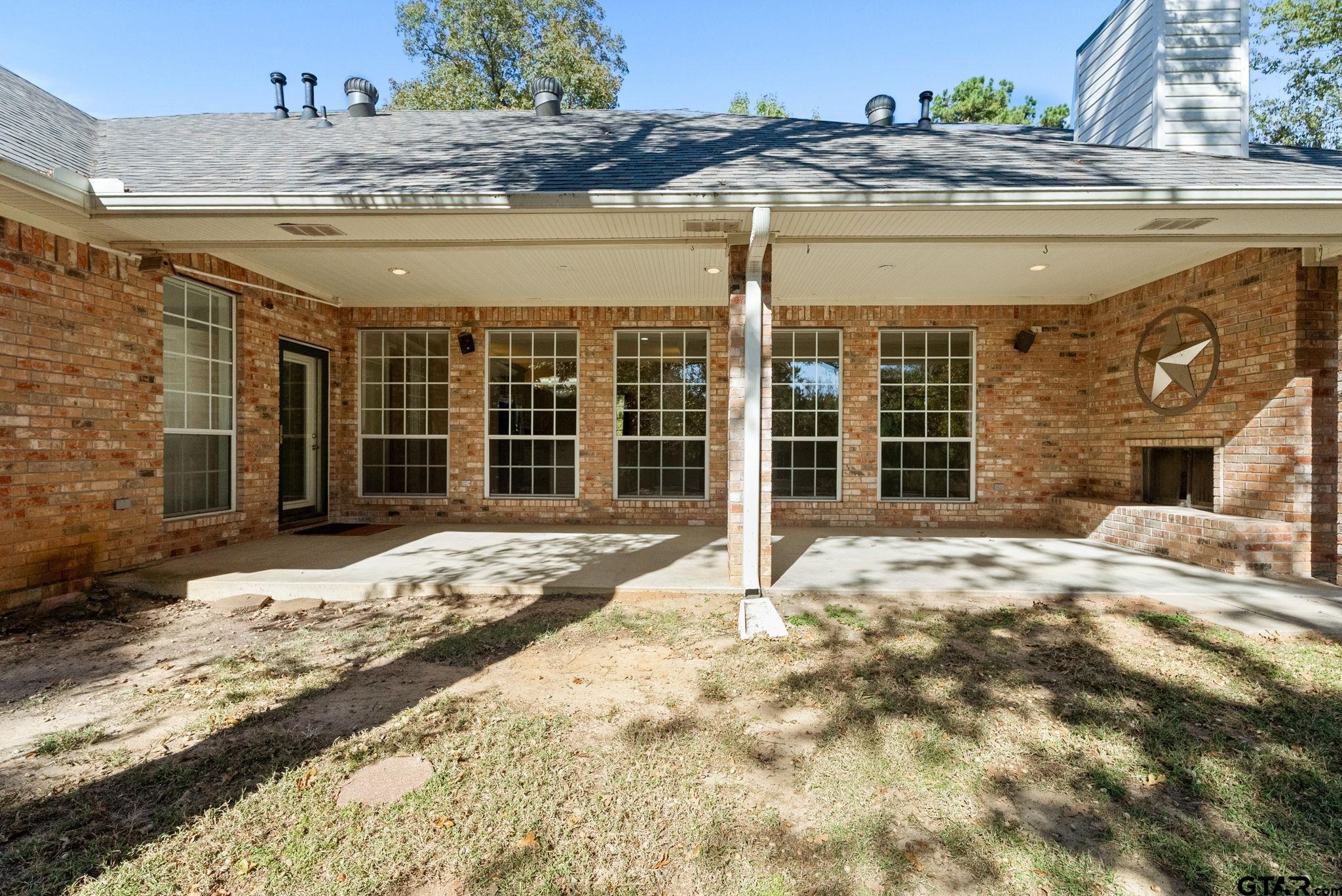 12900 Winding Oak