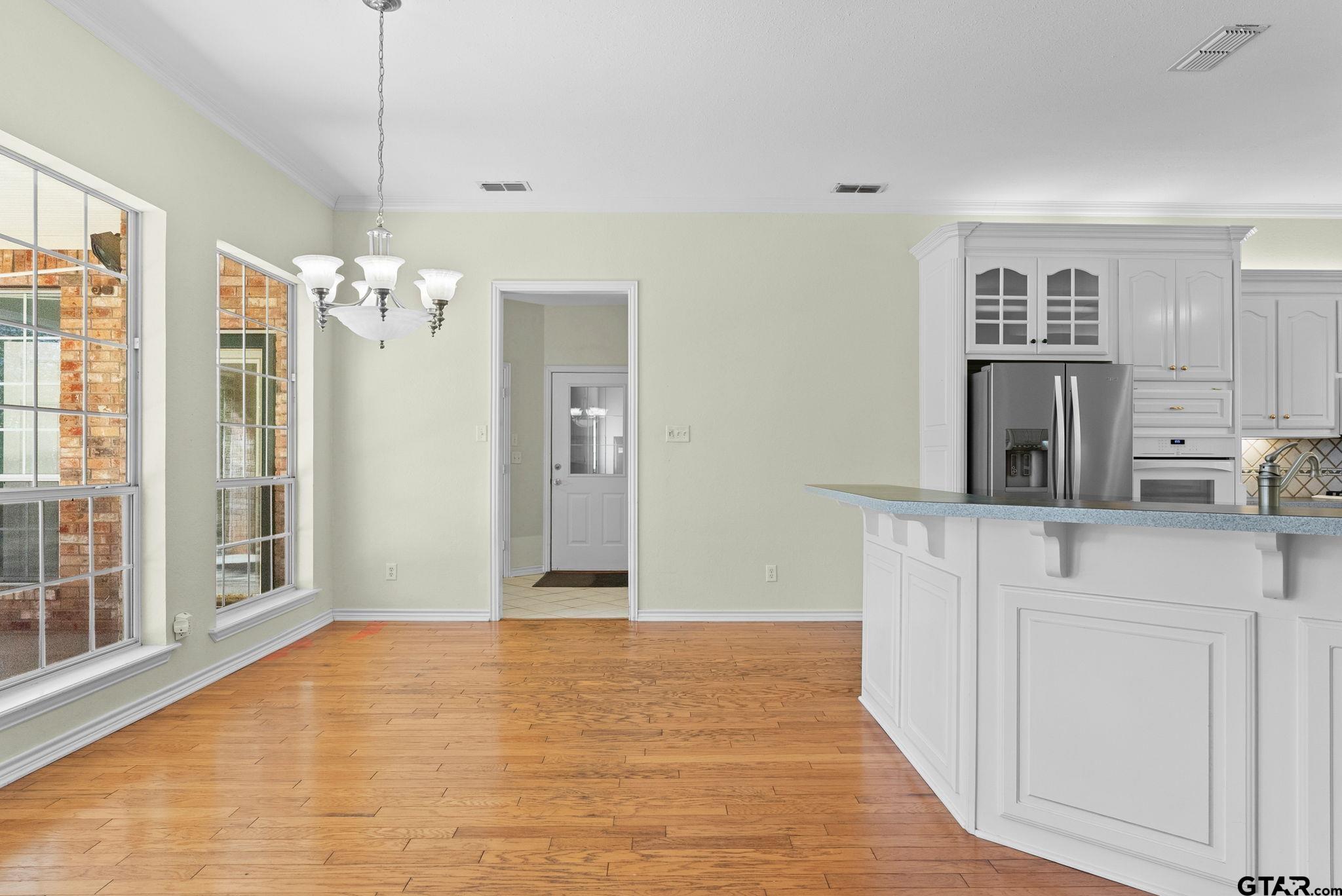 12900 Winding Oak