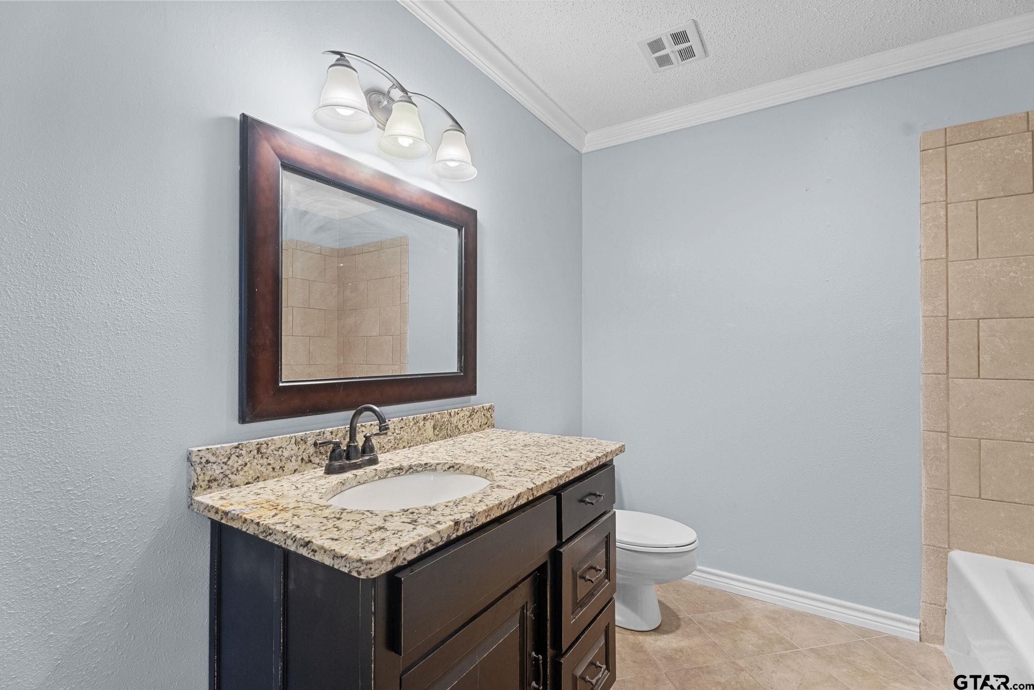 1811 Picadilly Place