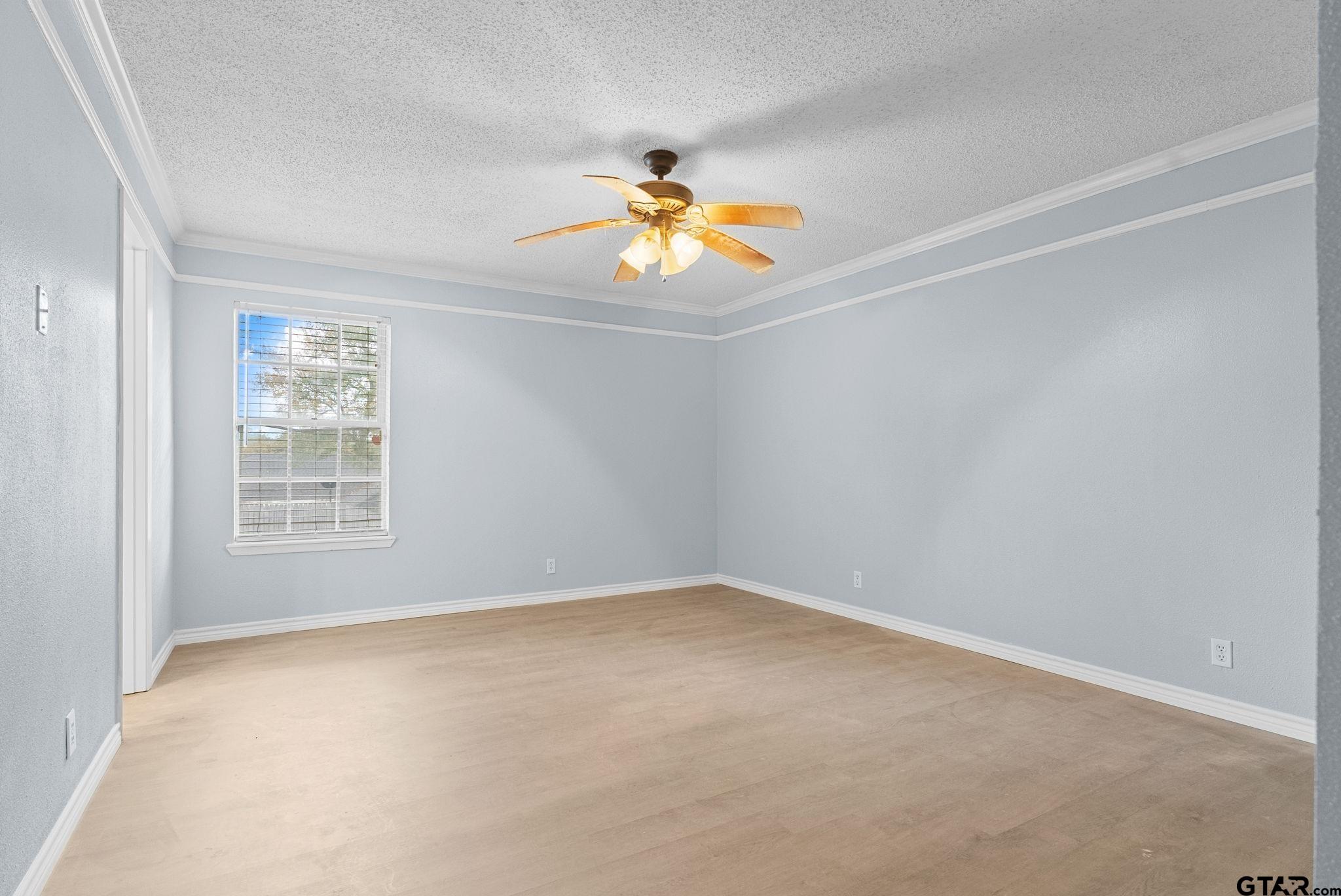 1811 Picadilly Place