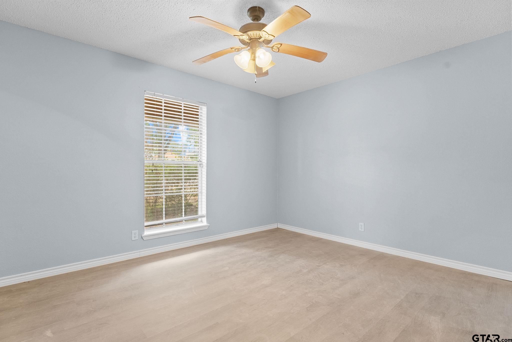 1811 Picadilly Place