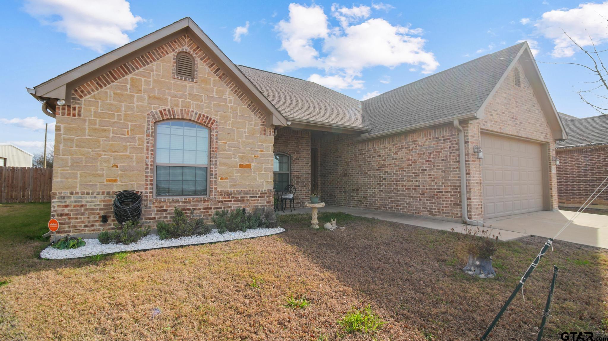 129 Oak Springs Loop