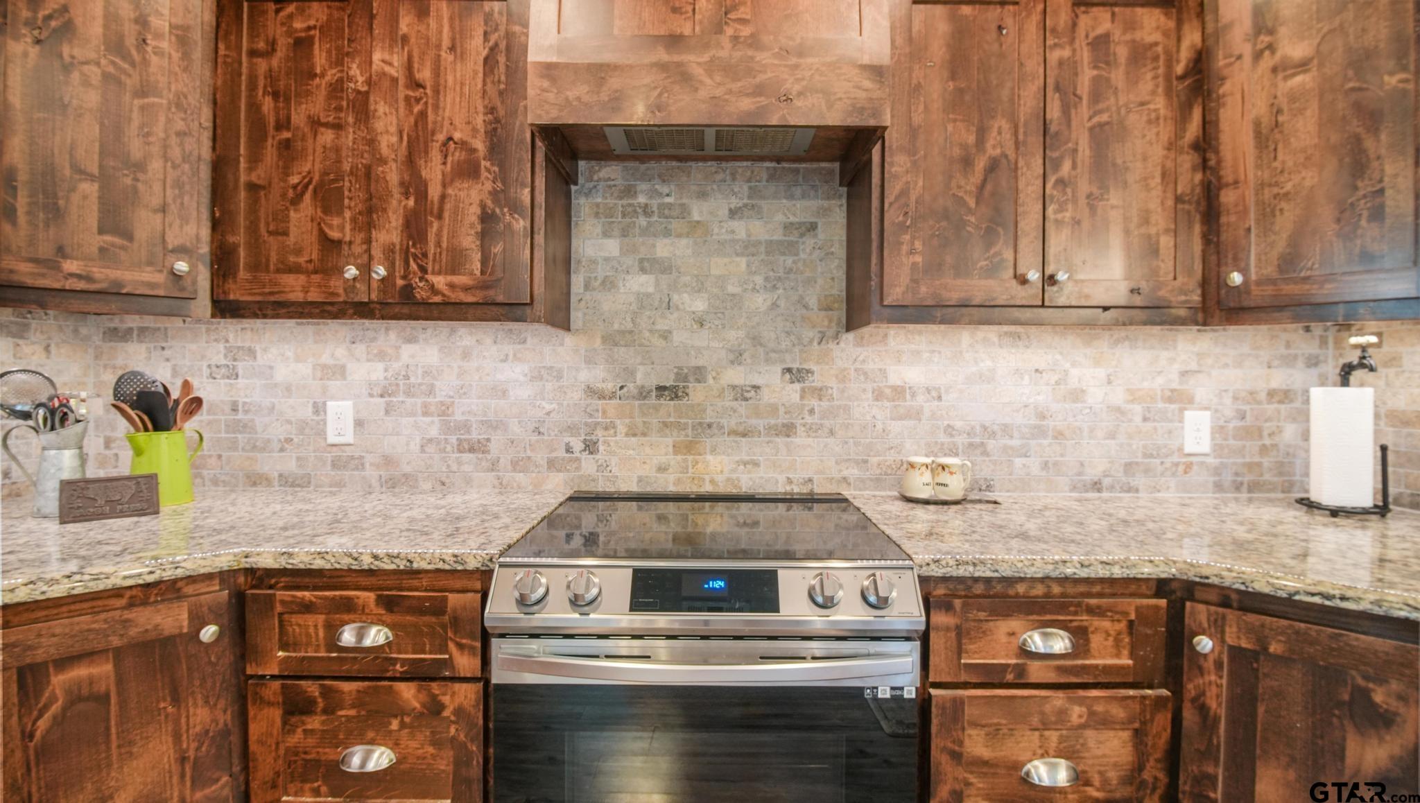 129 Oak Springs Loop